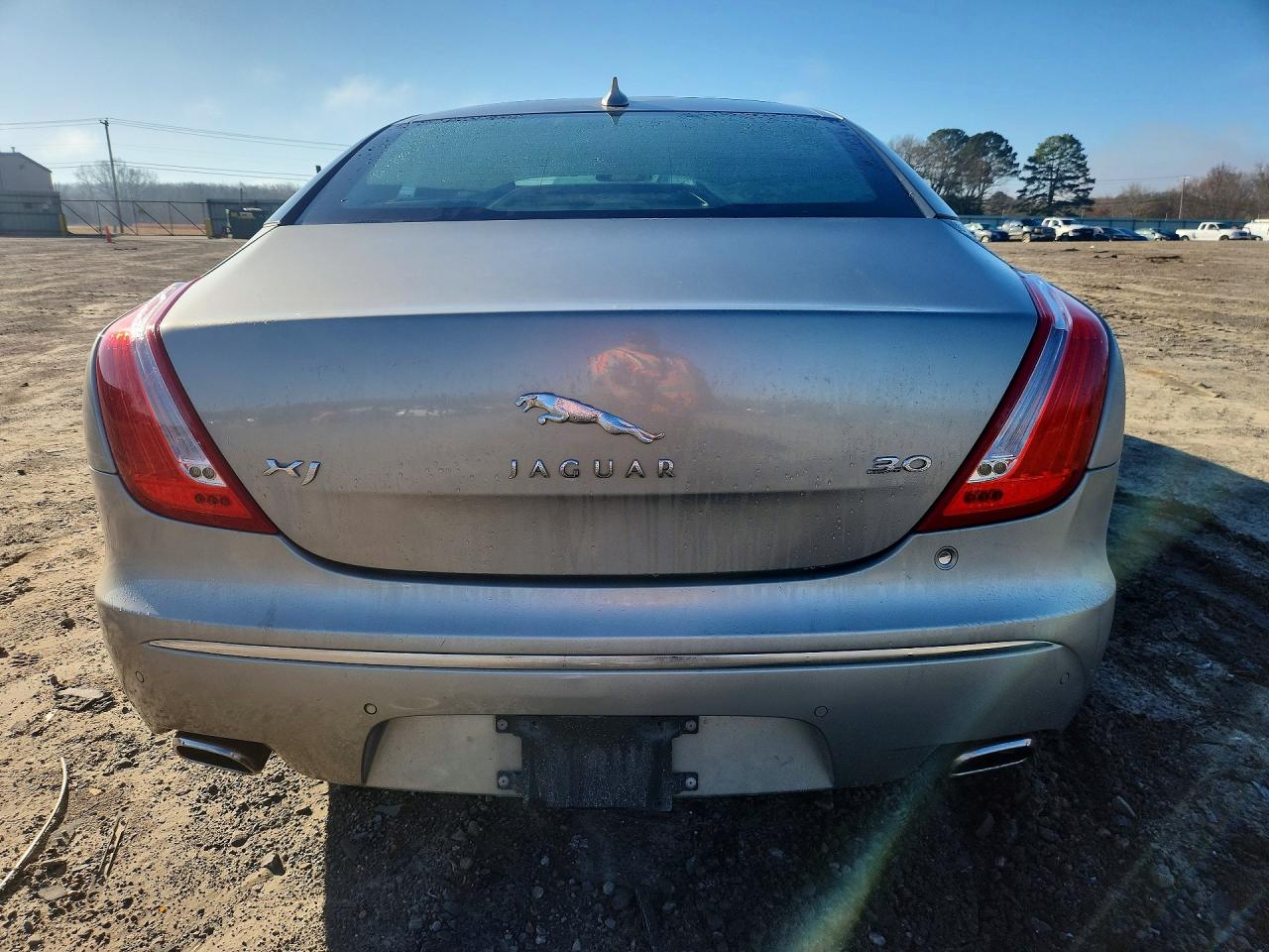 2013 Jaguar Xj Silver vin: SAJWA1C74D8V41812