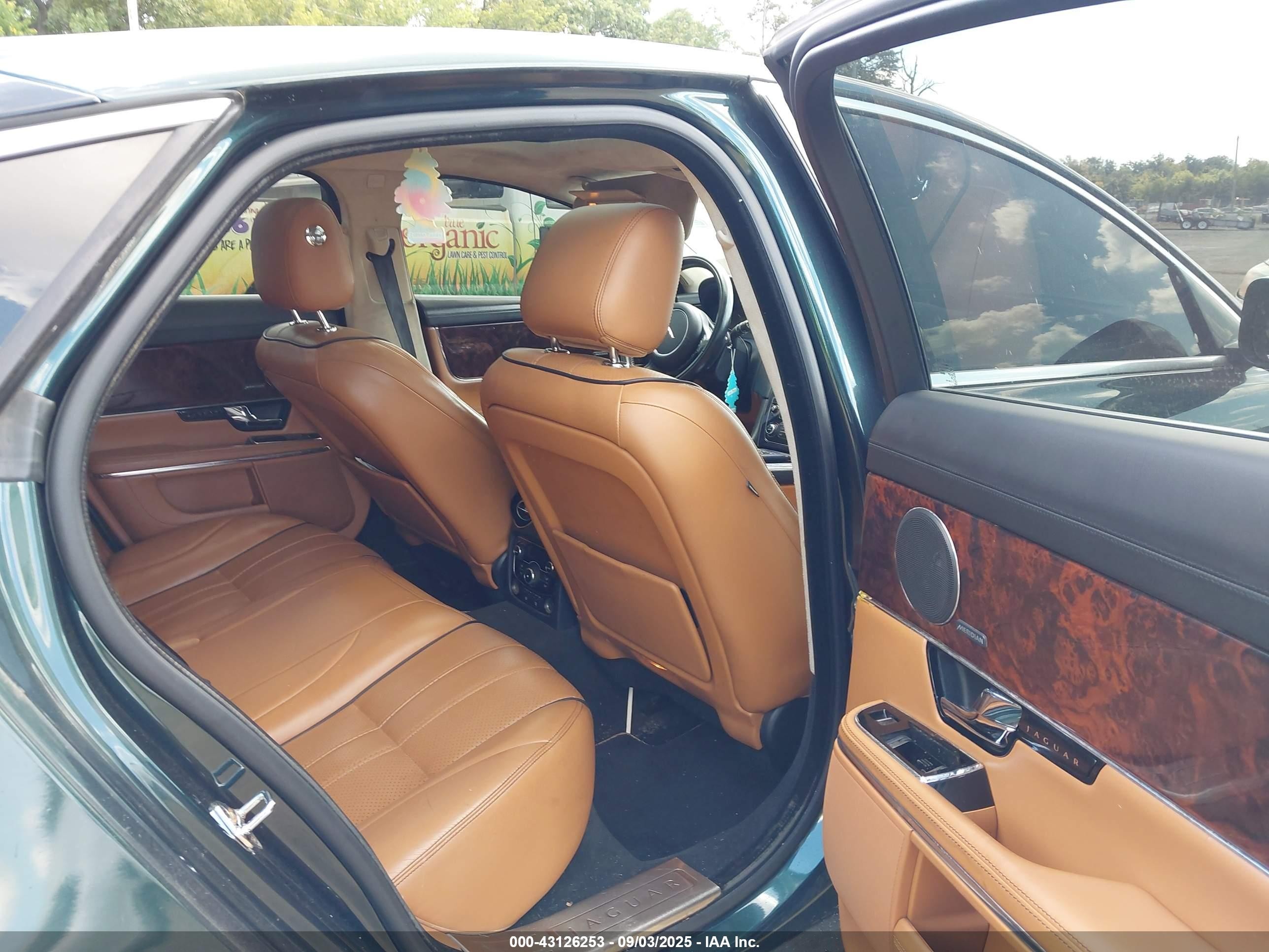 2013 Jaguar Xj   Green vin: SAJWA1C75D8V41124