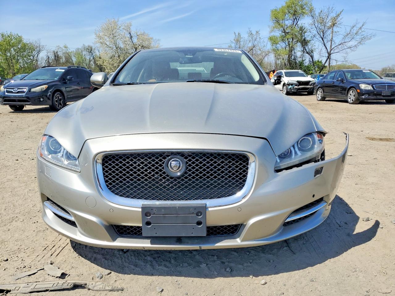 2013 Jaguar Xj Silver vin: SAJWA1C75D8V43553
