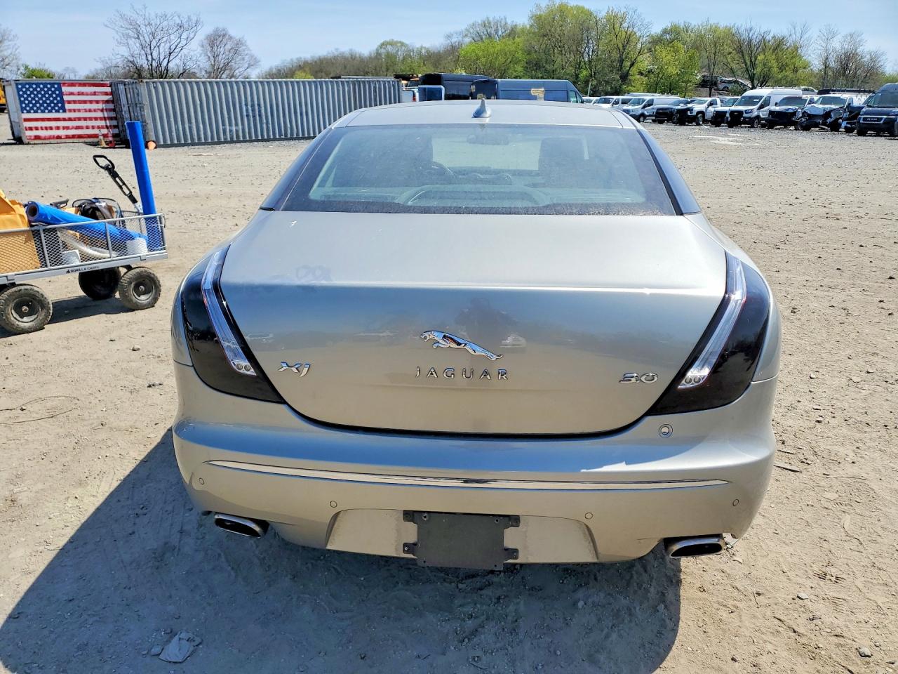 2013 Jaguar Xj Silver vin: SAJWA1C75D8V43553