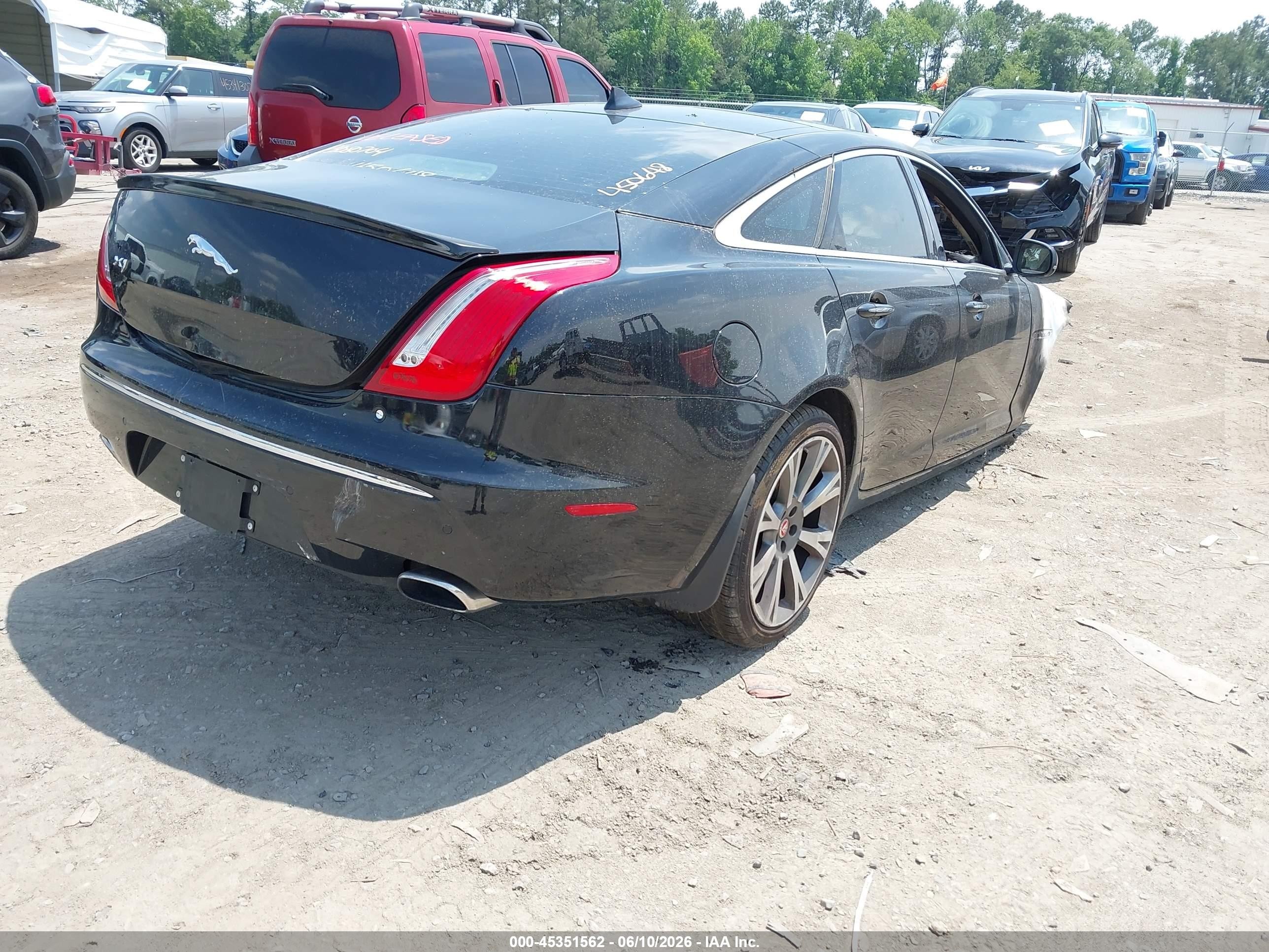 2013 Jaguar Xj   Gray vin: SAJWA1C76D8V41570
