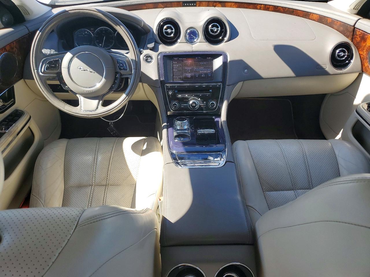 2013 Jaguar Xj Gray vin: SAJWA1C77D8V39505