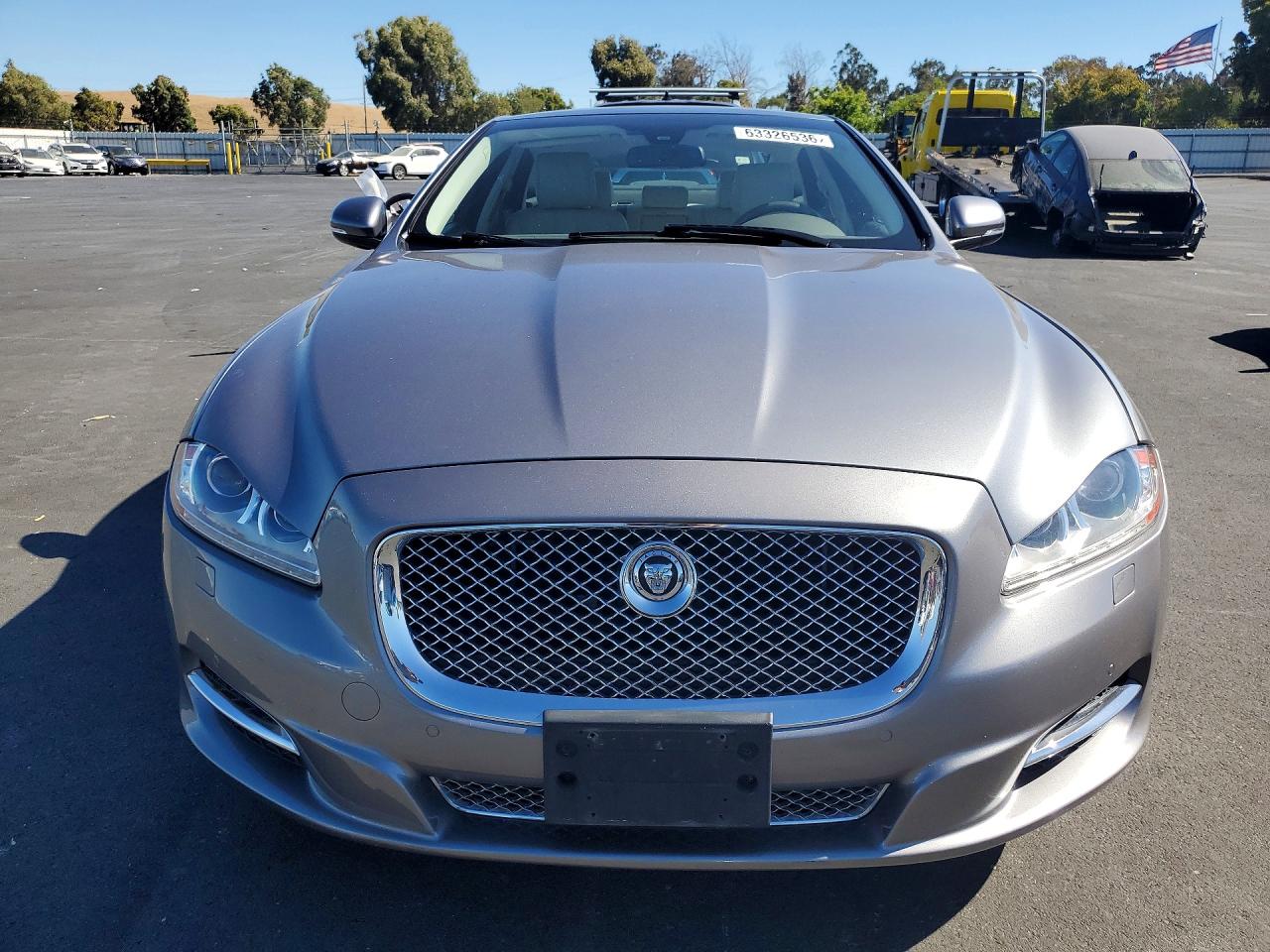 2013 Jaguar Xj Gray vin: SAJWA1C77D8V39505