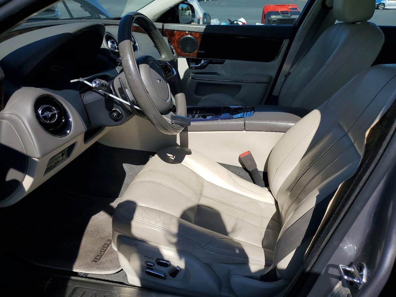 2013 Jaguar Xj Gray vin: SAJWA1C77D8V39505