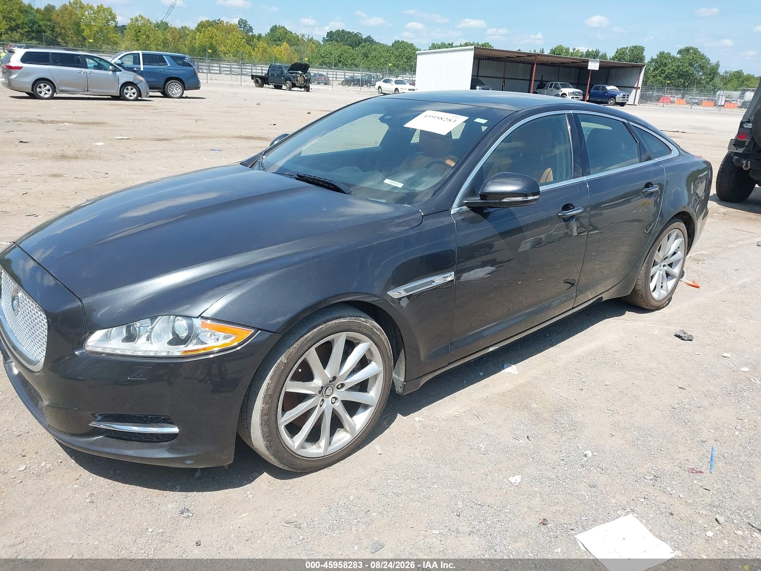 2013 Jaguar Xj   Gray vin: SAJWA1C77D8V40010