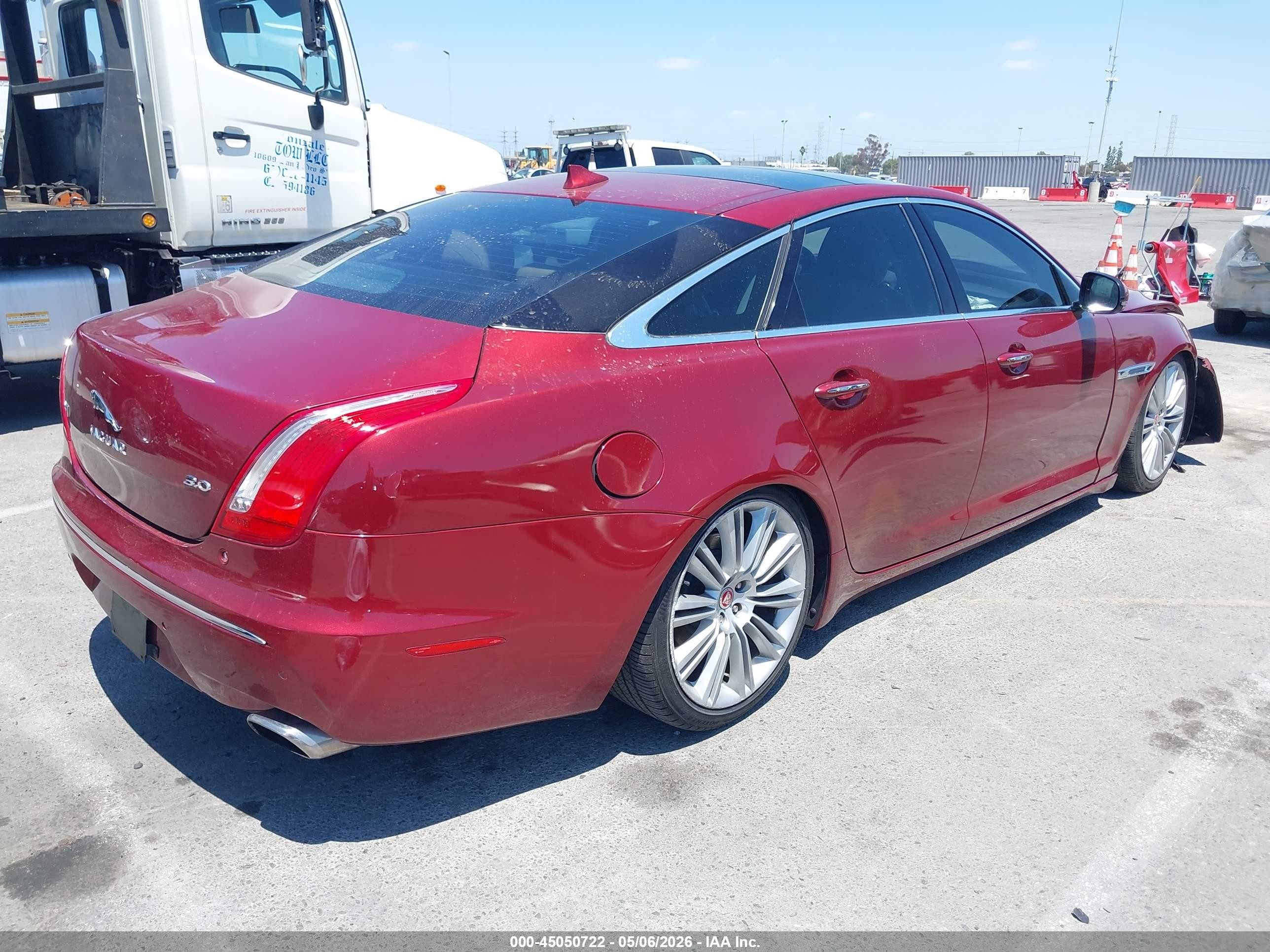 2013 Jaguar Xj   Бордовый vin: SAJWA1C77D8V43117