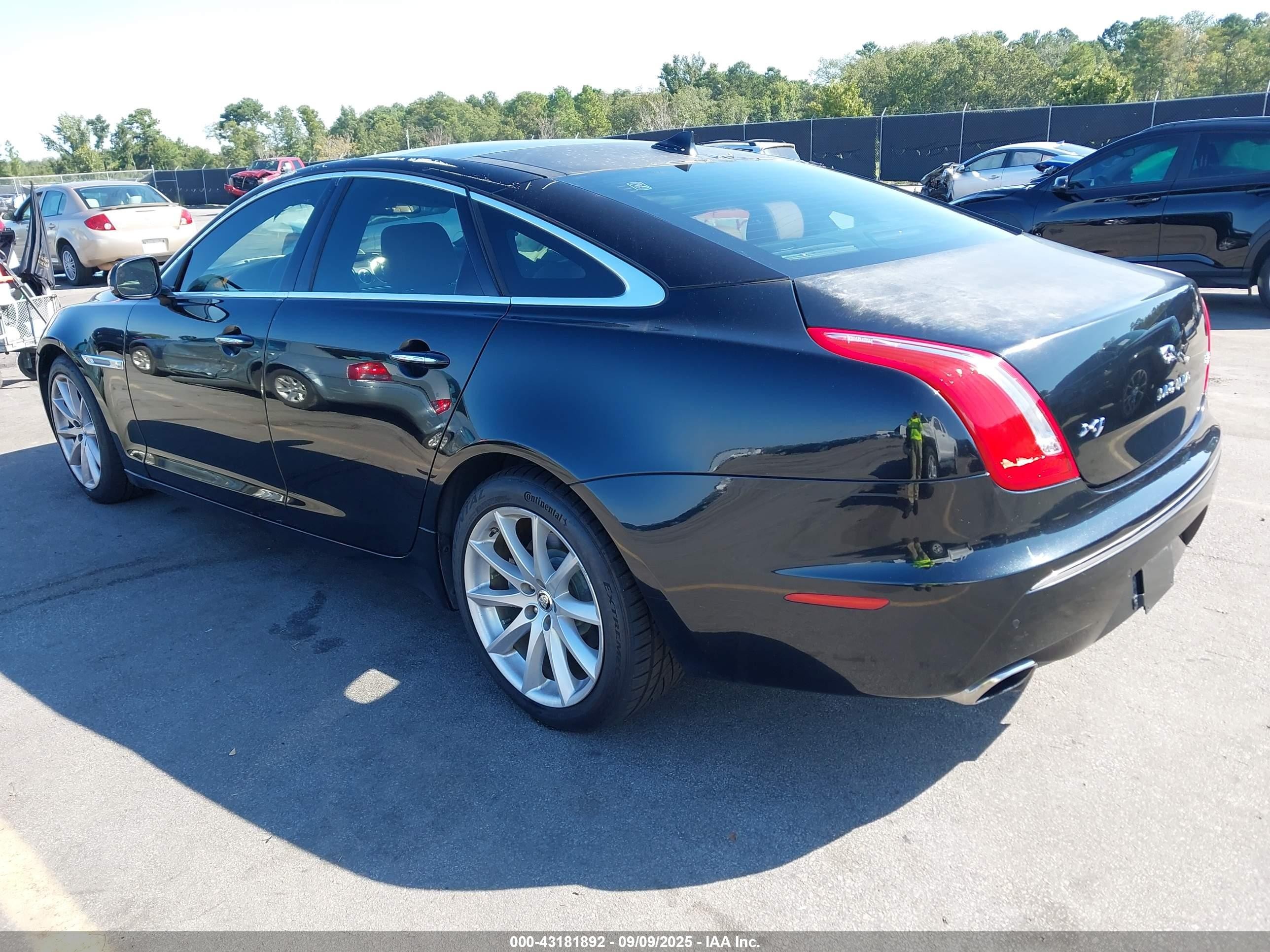 2013 Jaguar Xj   Black vin: SAJWA1C78D8V41358