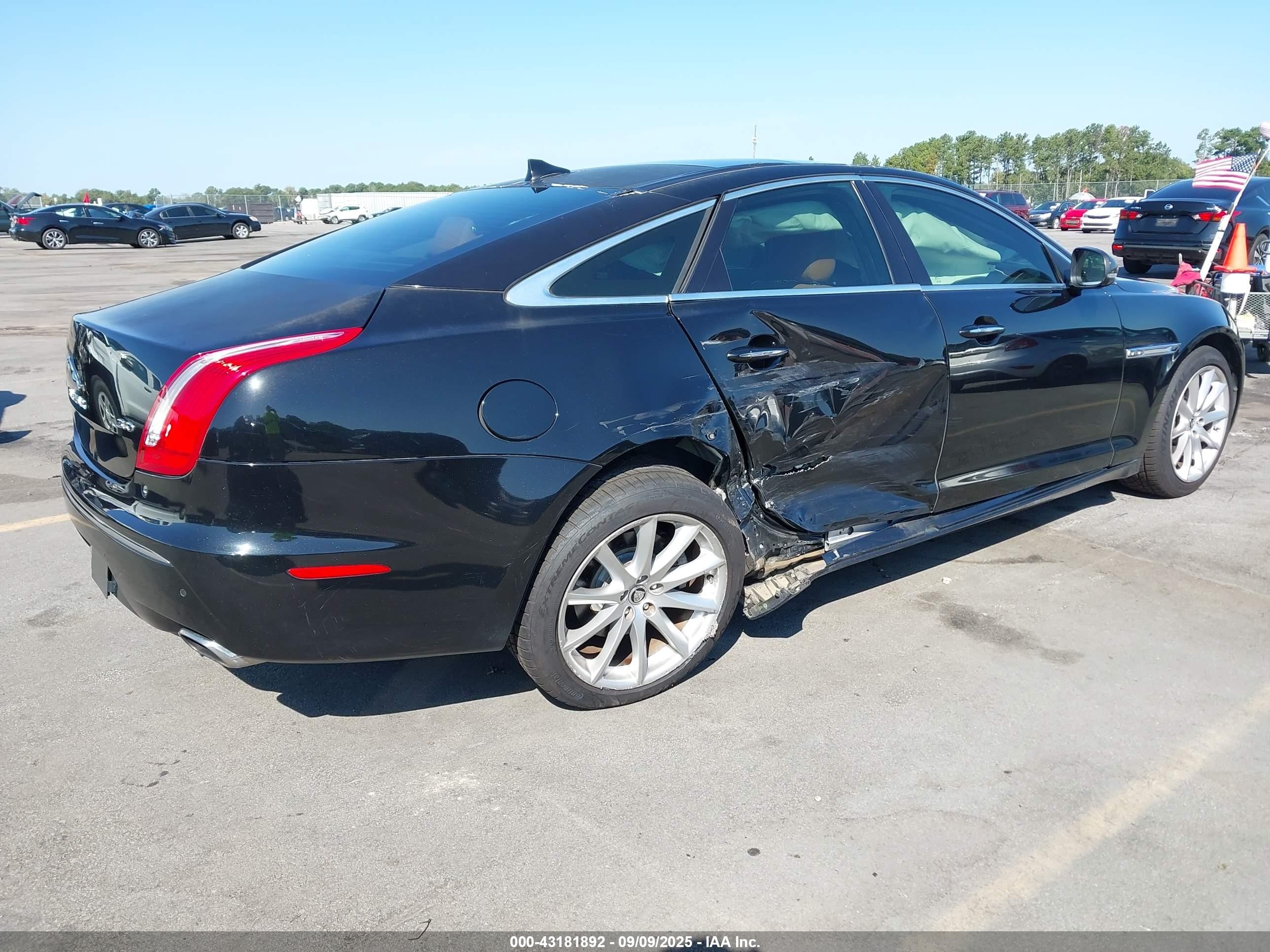2013 Jaguar Xj   Black vin: SAJWA1C78D8V41358