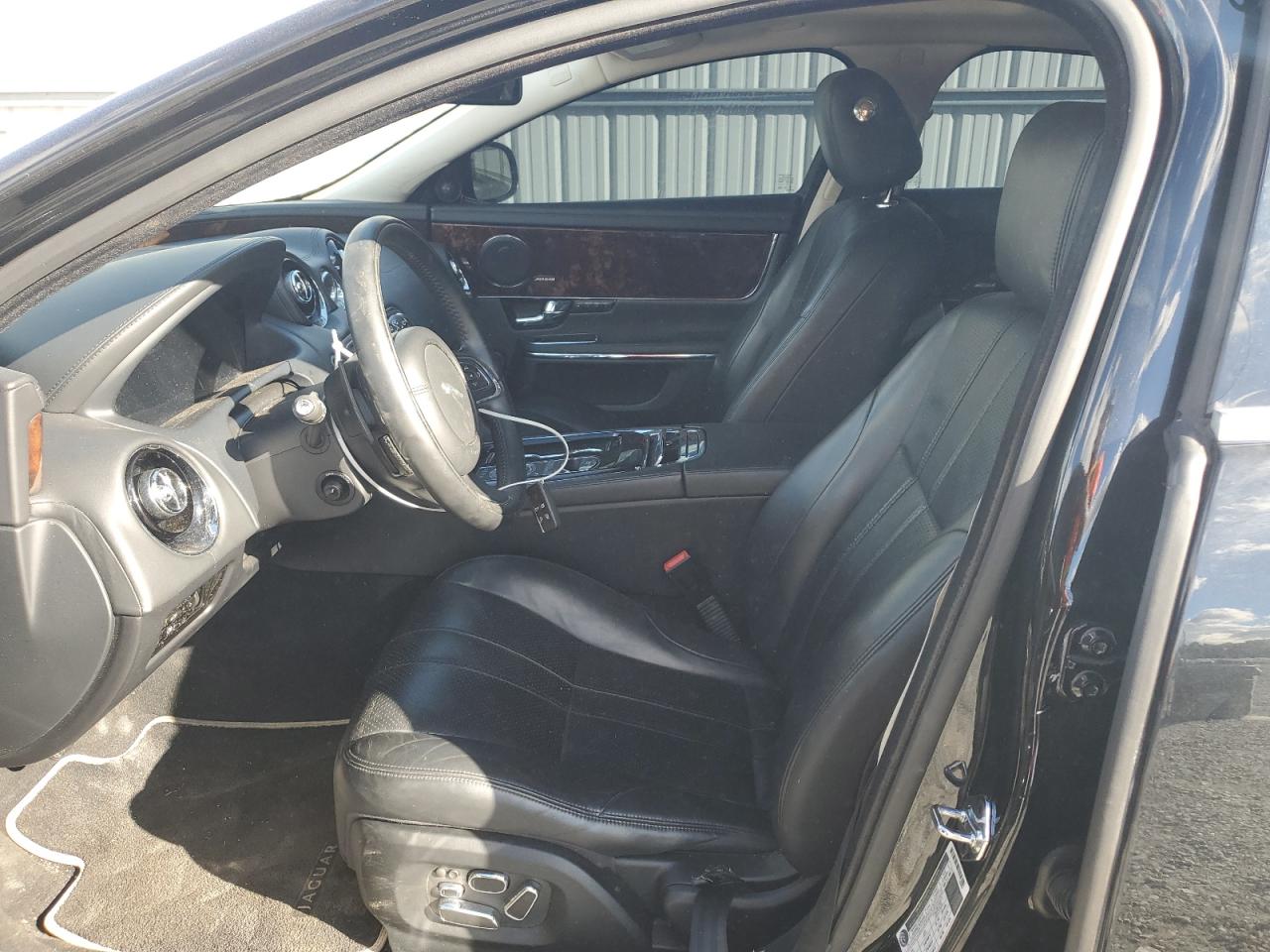 2013 Jaguar Xj Black vin: SAJWA1C78D8V57155