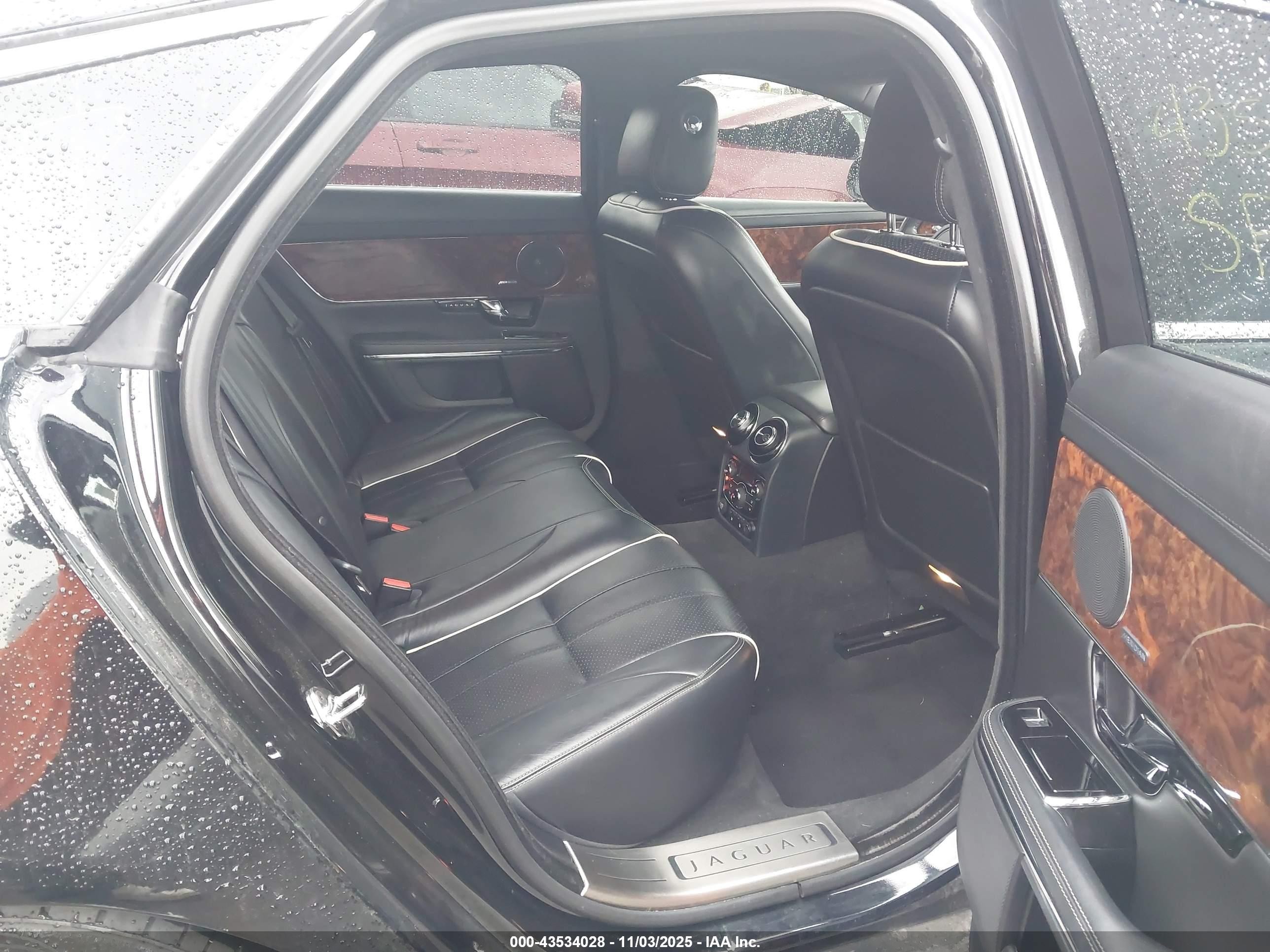2013 Jaguar Xj   Black vin: SAJWA1C78D8V58290