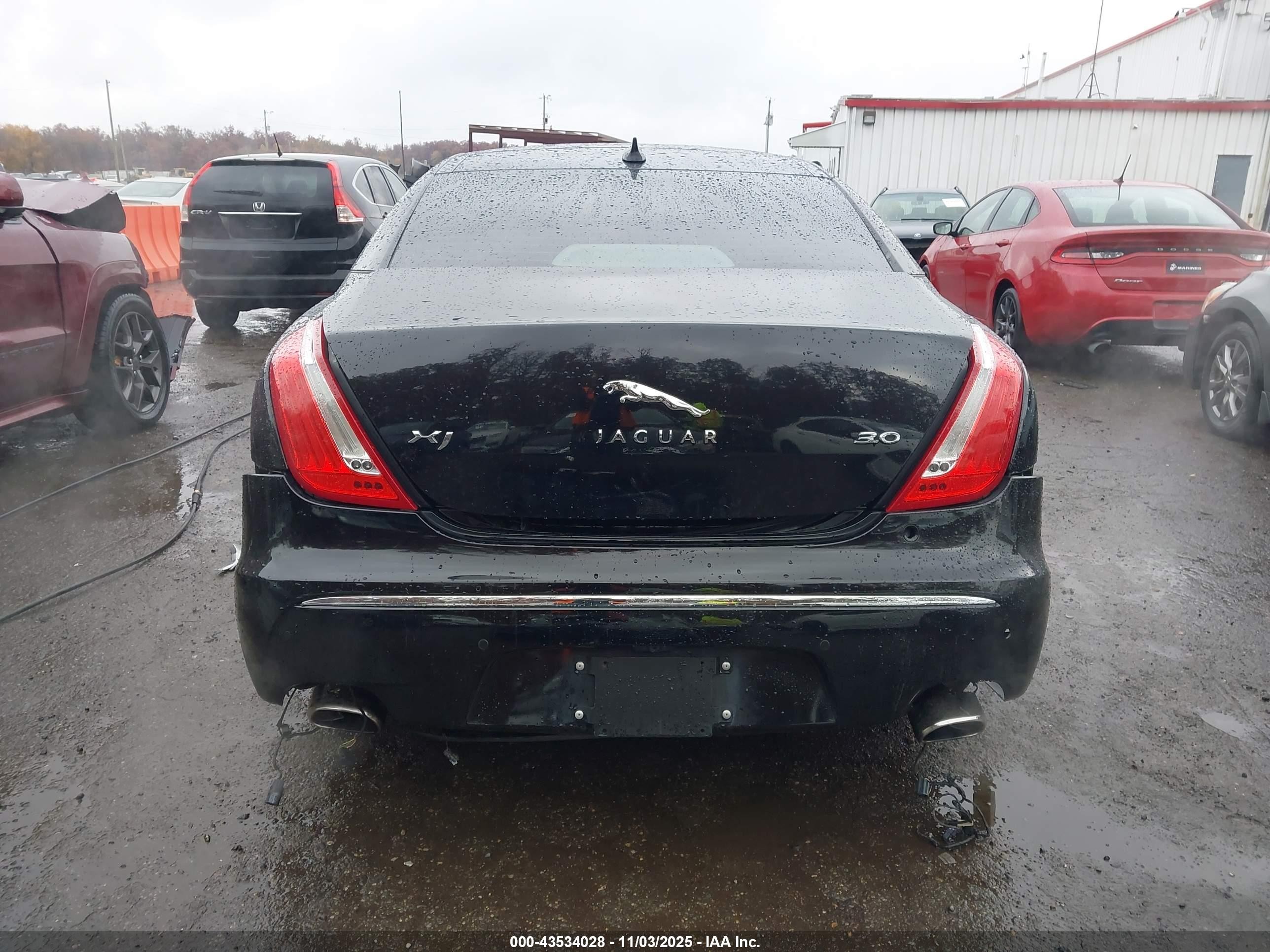 2013 Jaguar Xj   Black vin: SAJWA1C78D8V58290