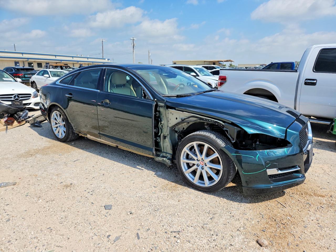 2019 Jaguar Xj R - Sport Green vin: SAJWA1C78K8W19456