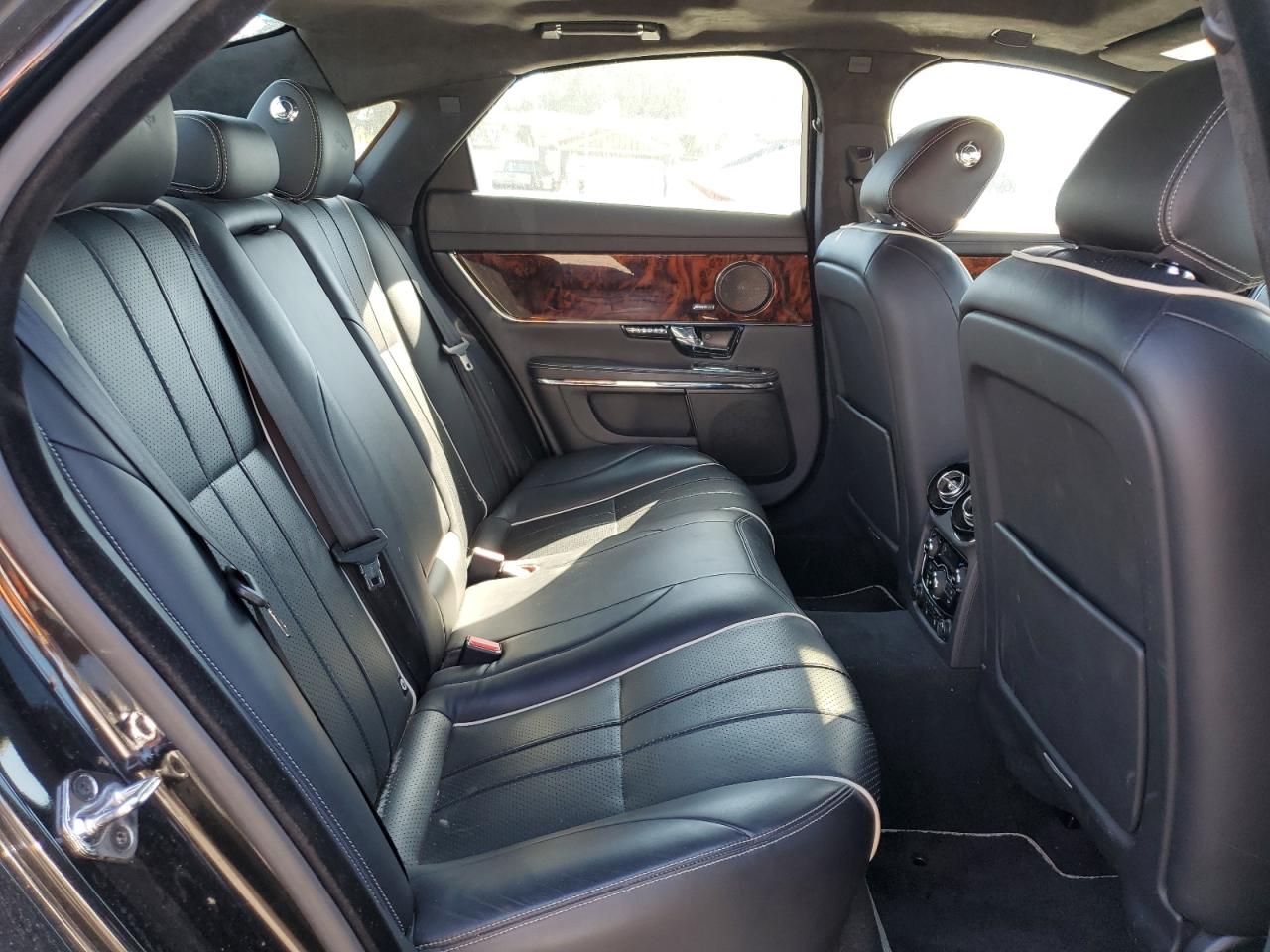 2013 Jaguar Xj Black vin: SAJWA1C79D8V39814