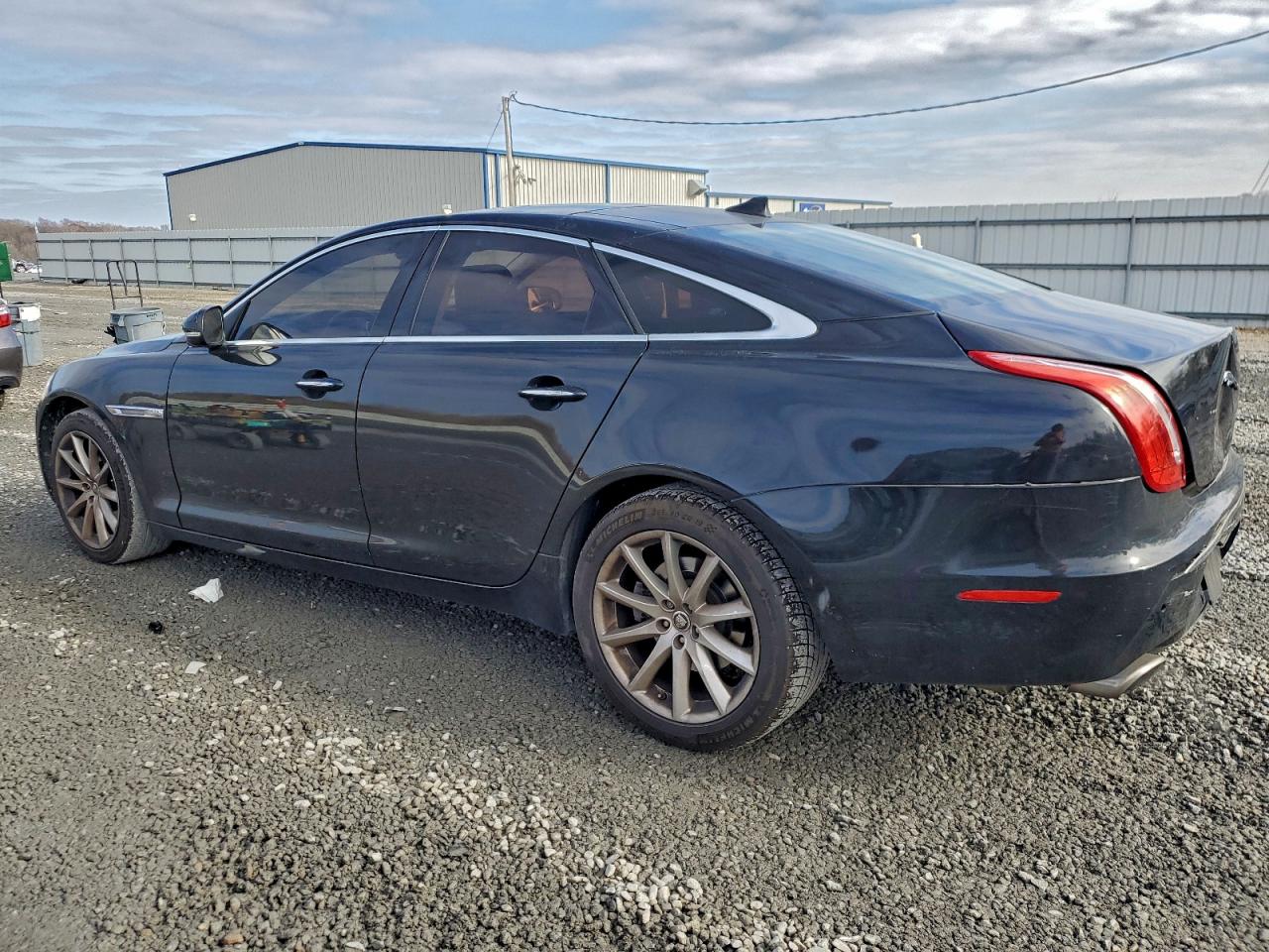 2013 Jaguar Xj Black vin: SAJWA1C79D8V40767