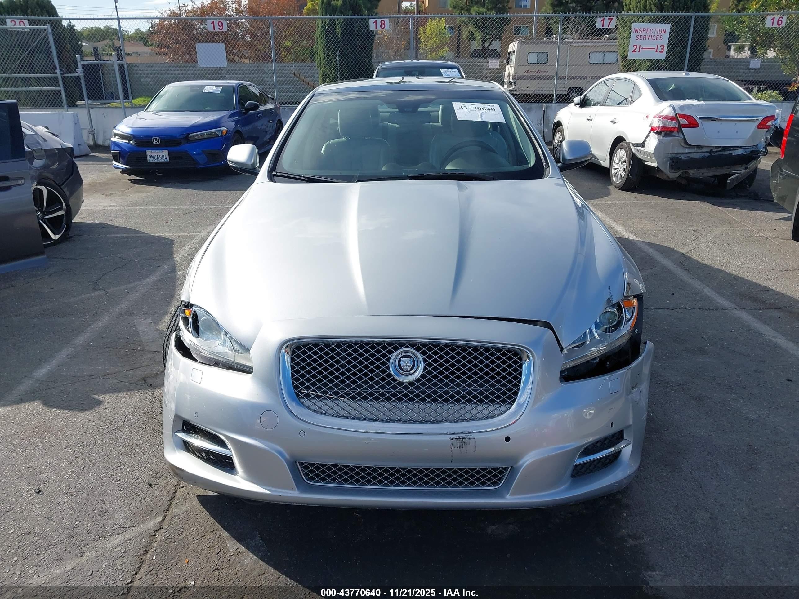 2013 Jaguar Xj   Silver vin: SAJWA1C79D8V57147
