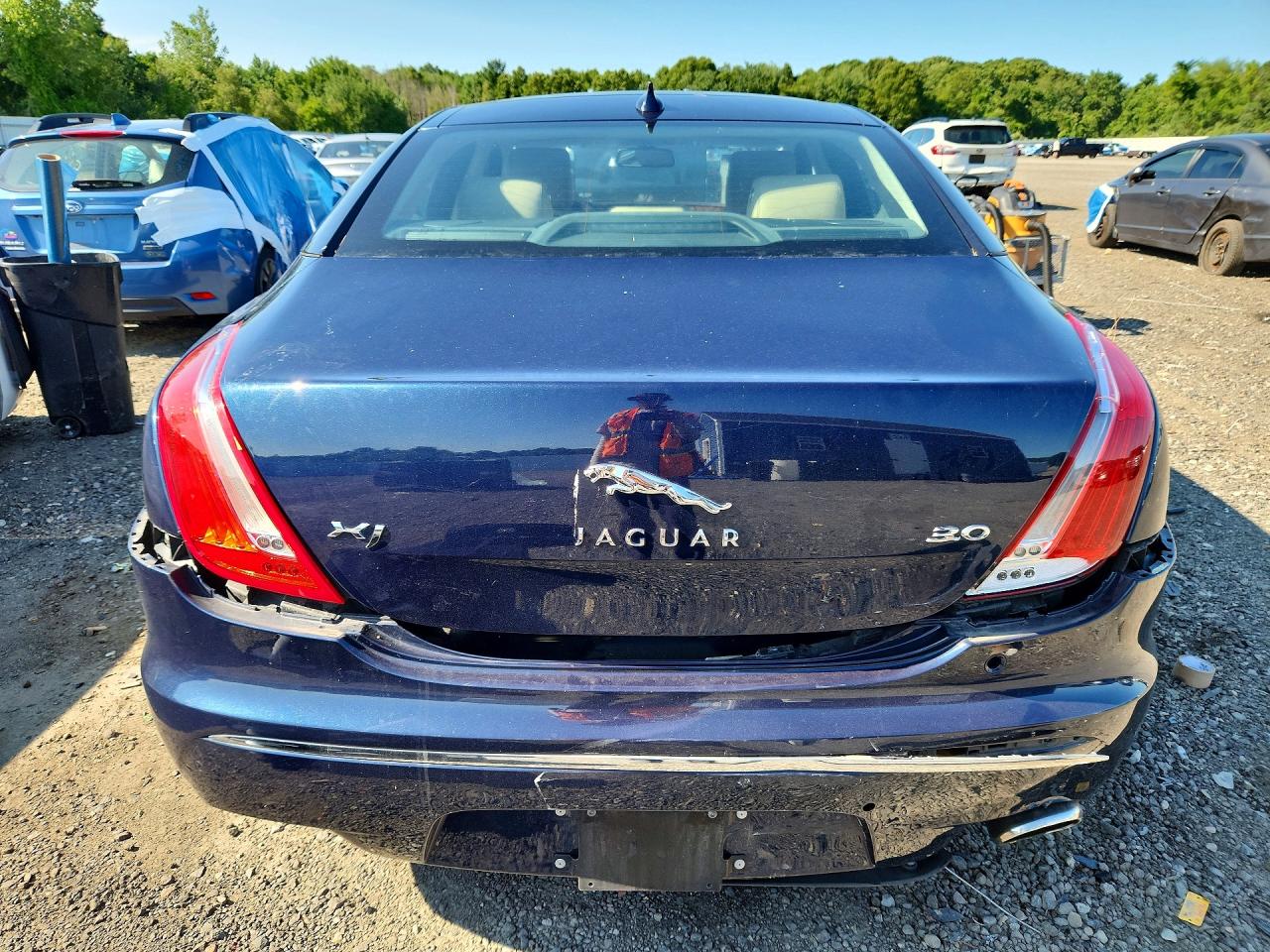 2013 Jaguar Xj Blue vin: SAJWA1C7XD8V58338
