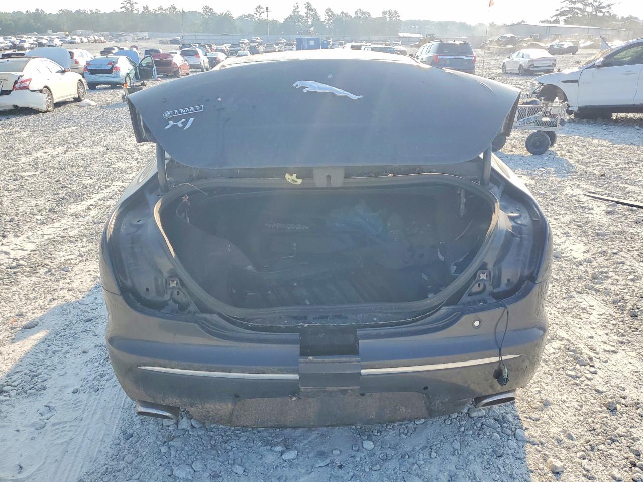 2011 Jaguar Xf Black vin: SAJWA1CB0BLV21345