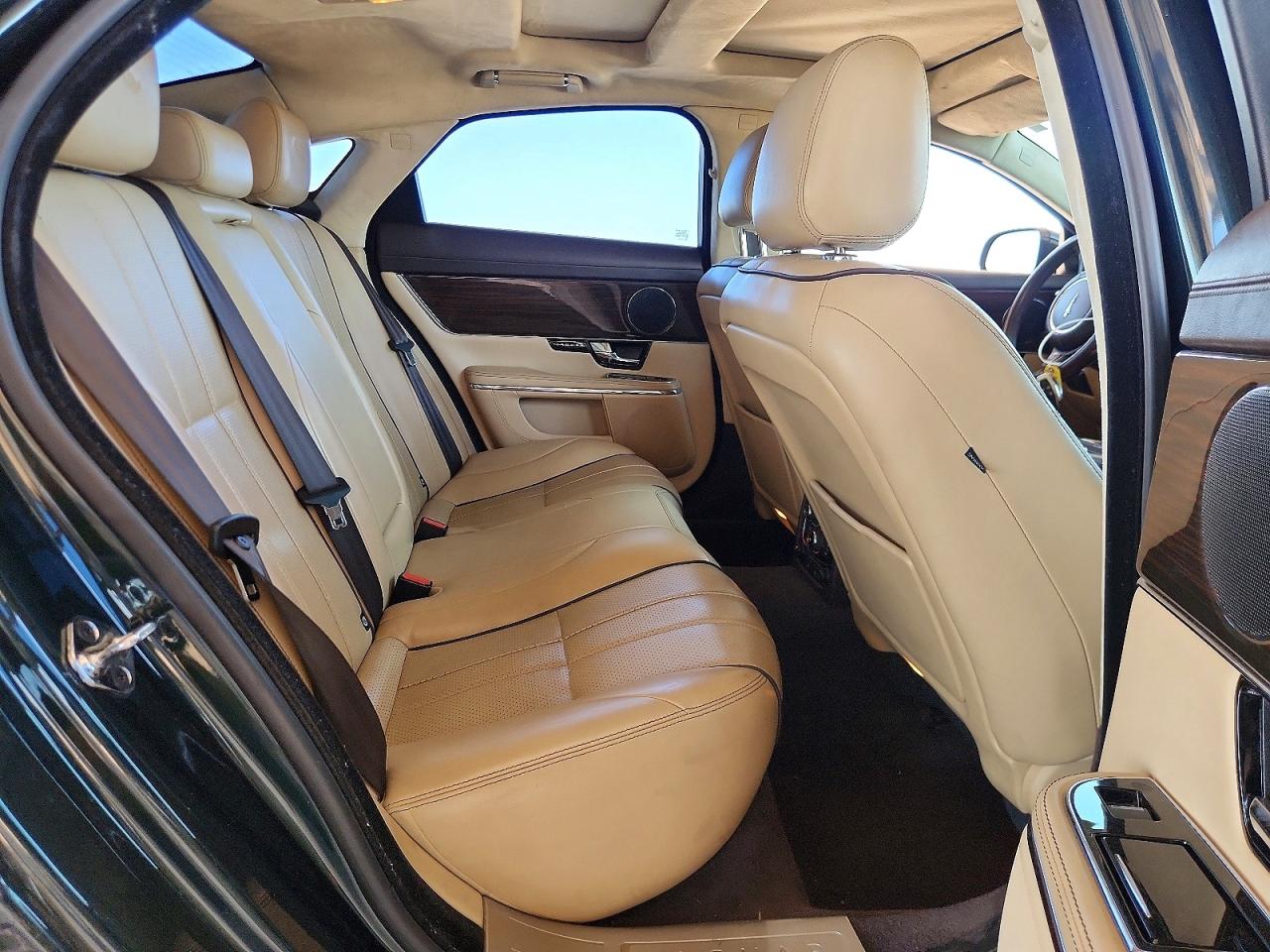 2011 Jaguar Xj Зеленый vin: SAJWA1CB1BLV17837