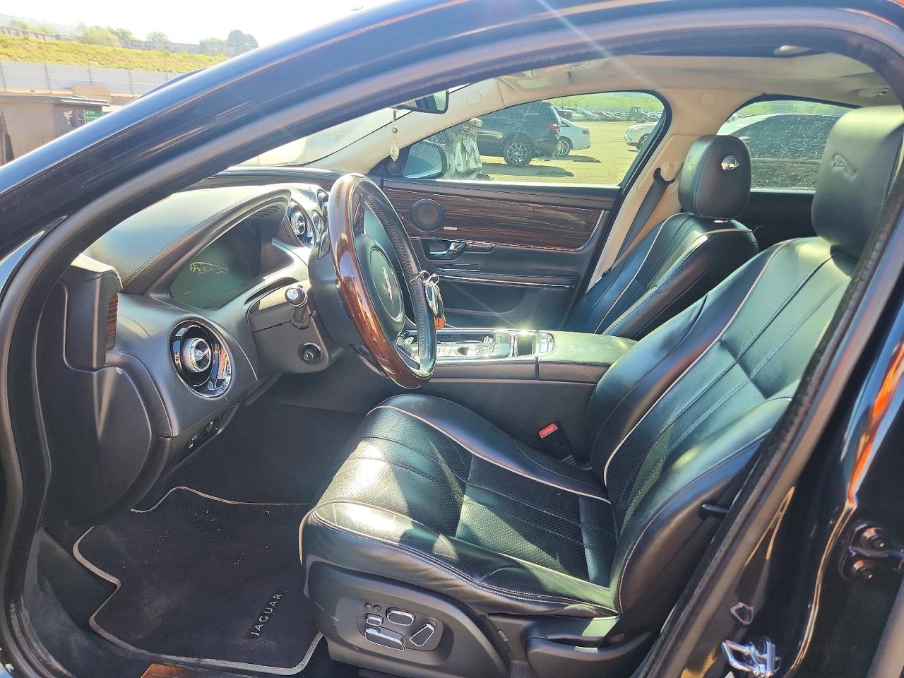2012 Jaguar Xj Черный vin: SAJWA1CB5CLV27305