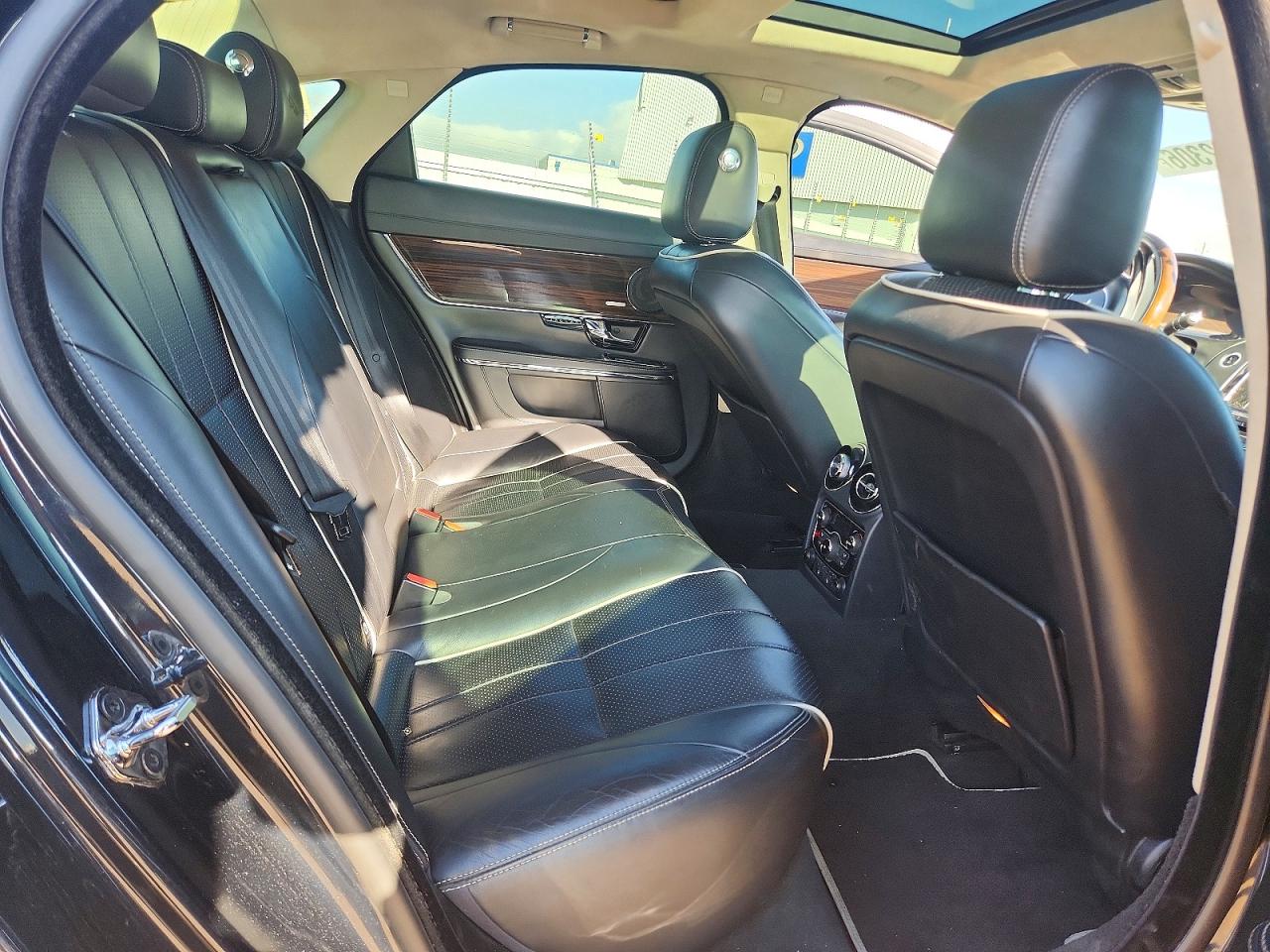 2012 Jaguar Xj Черный vin: SAJWA1CB5CLV27305