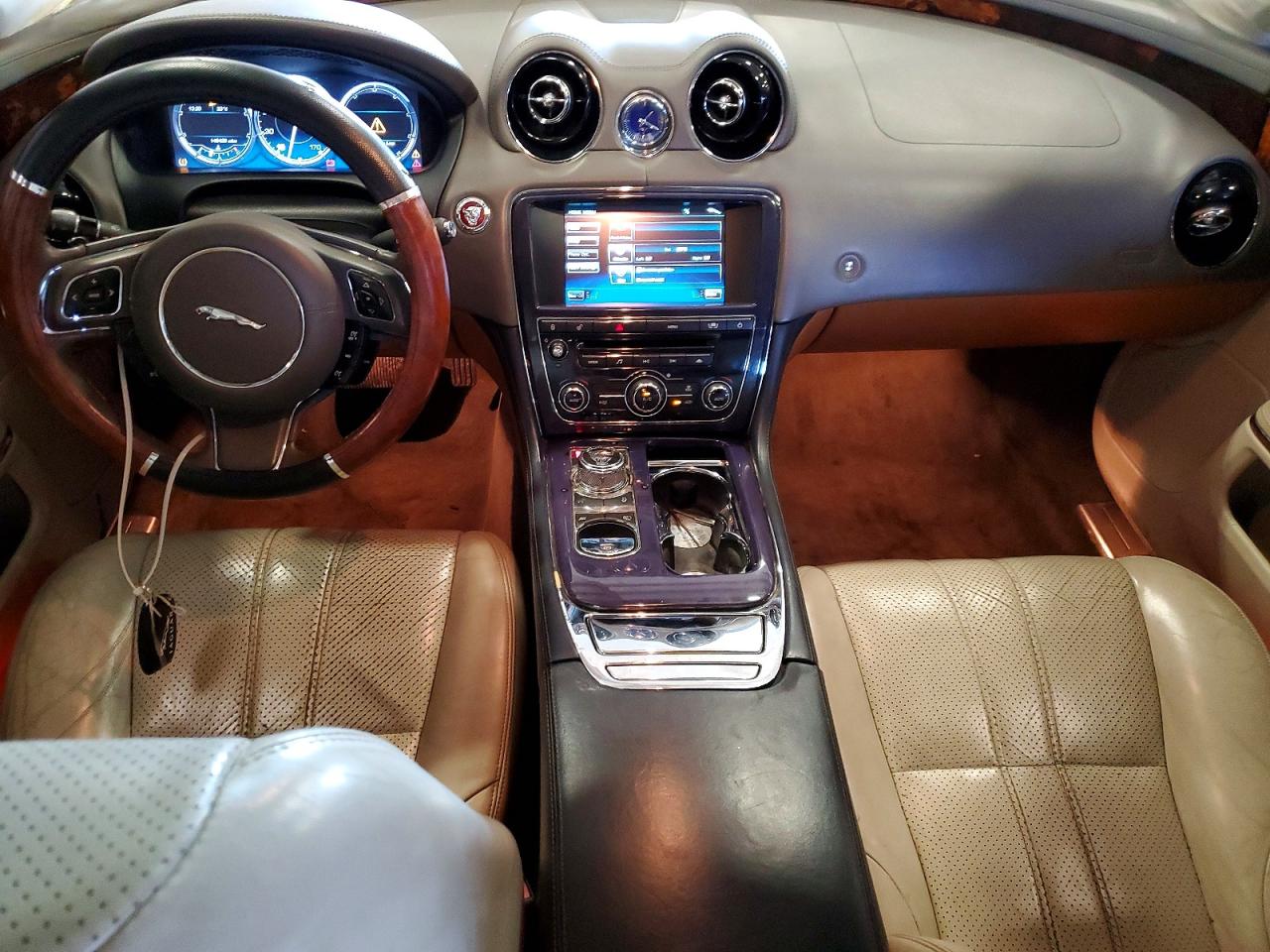 2011 Jaguar Xj Gray vin: SAJWA1CB6BLV14285
