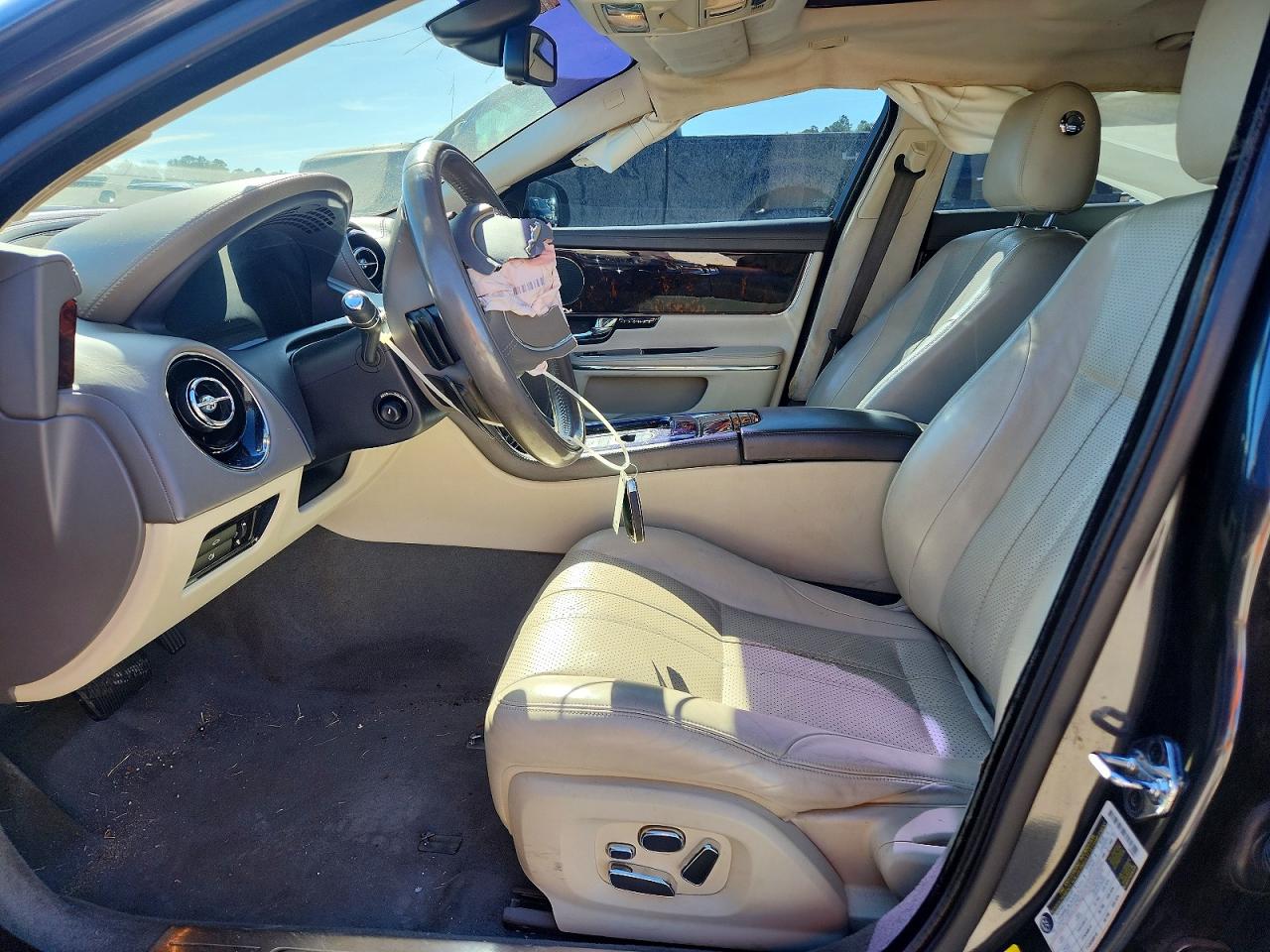 2012 Jaguar Xj Gray vin: SAJWA1CB6CLV29452