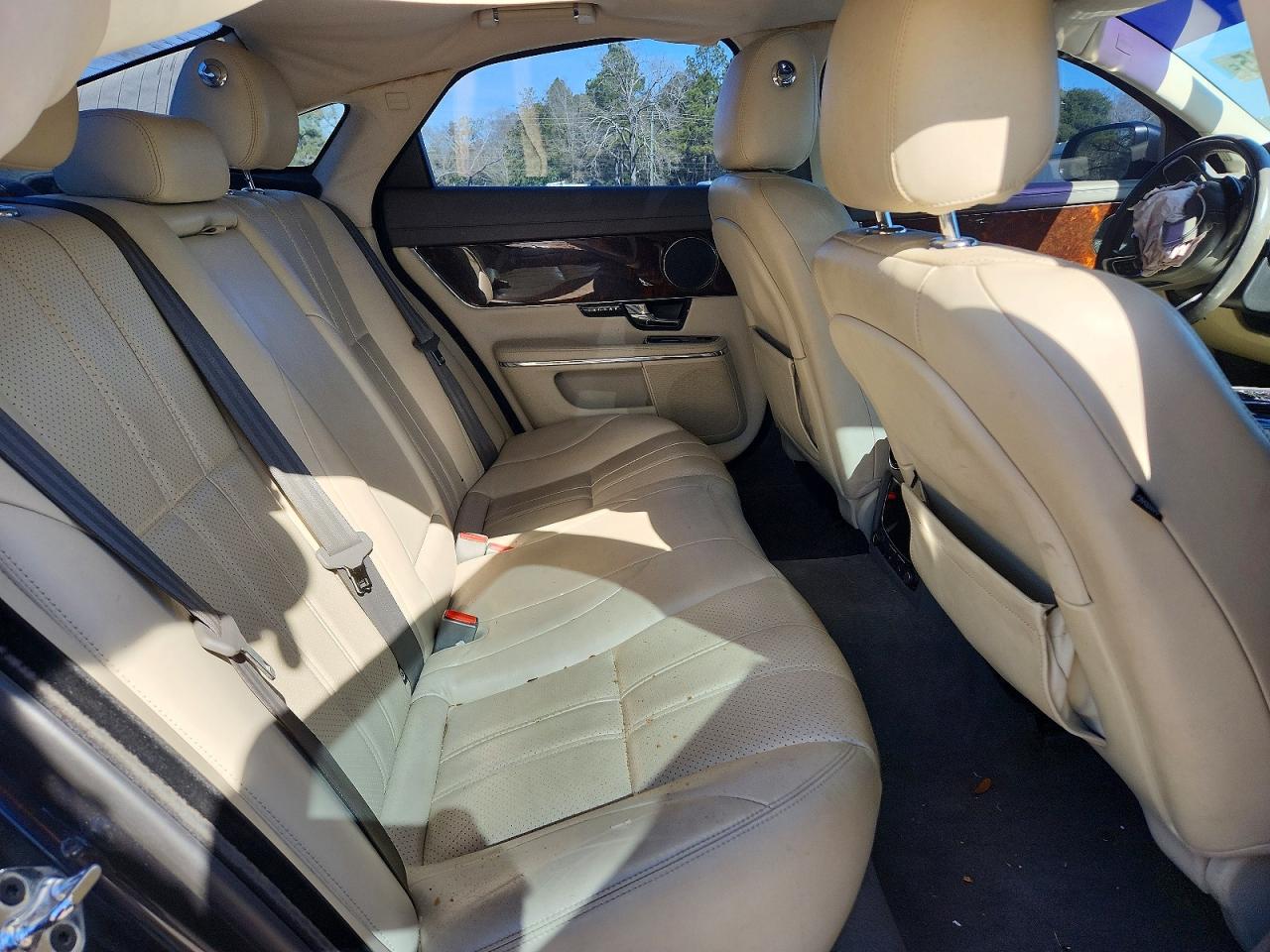2012 Jaguar Xj Gray vin: SAJWA1CB6CLV29452