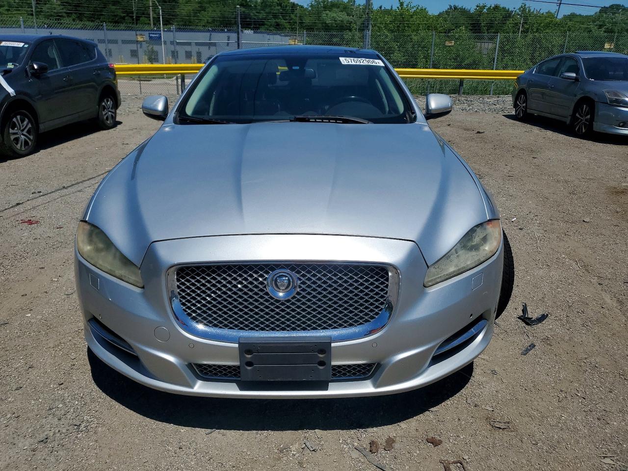 2012 Jaguar Xj Silver vin: SAJWA1CB9CLV23502