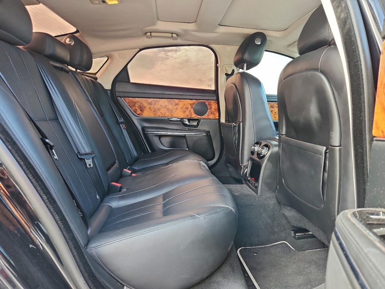2012 Jaguar Xj Black vin: SAJWA1CB9CLV33432