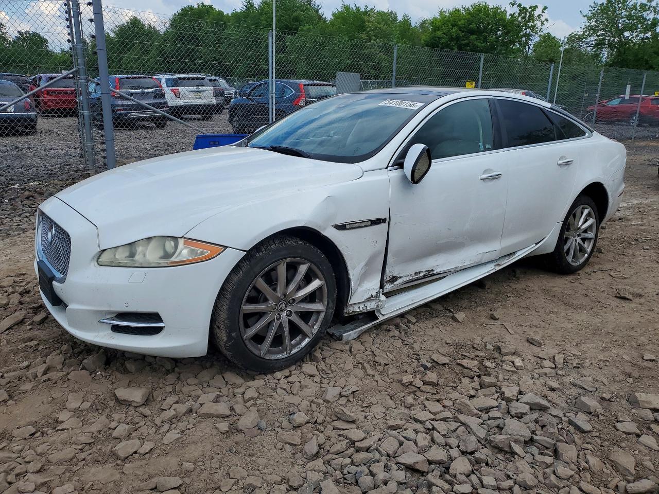 2012 Jaguar Xj White vin: SAJWA1CB9CLV34743