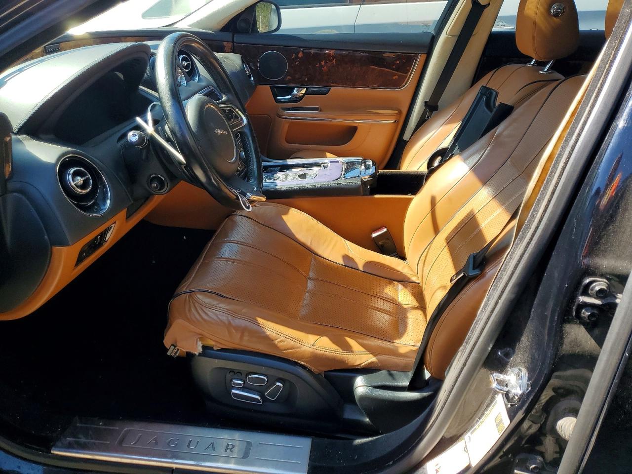 2011 Jaguar Xj Black vin: SAJWA1CBXBLV08442
