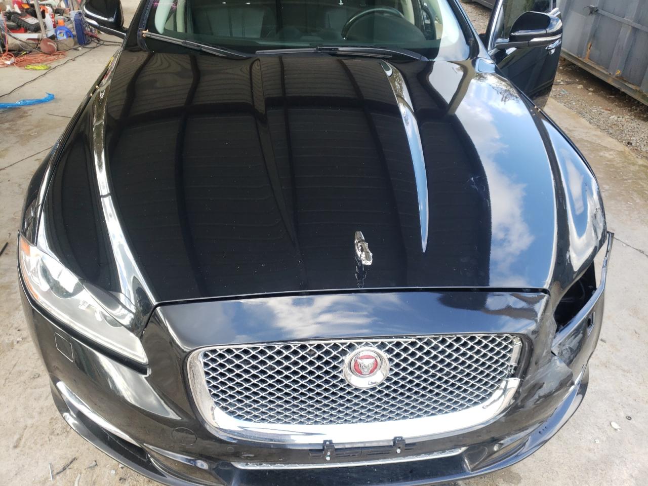 2015 Jaguar Xj Black vin: SAJWA1CZ7F8V80673