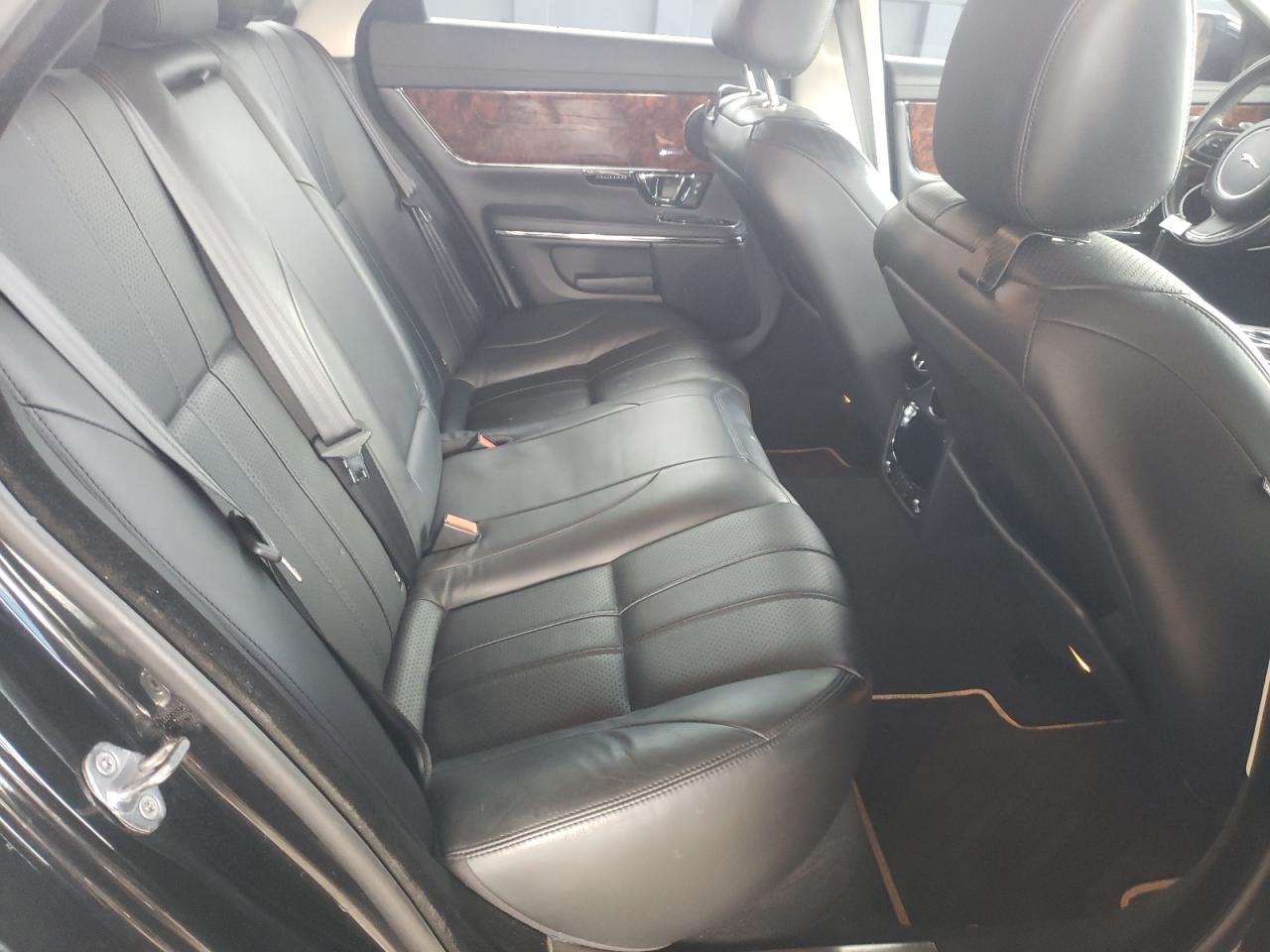 2015 Jaguar Xj Black vin: SAJWA1CZ7F8V80673