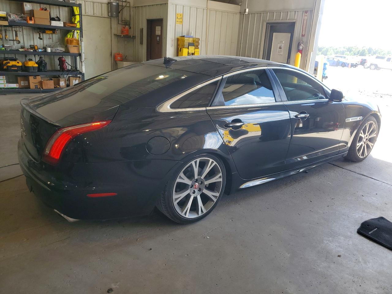 2015 Jaguar Xj Black vin: SAJWA1CZXF8V86757