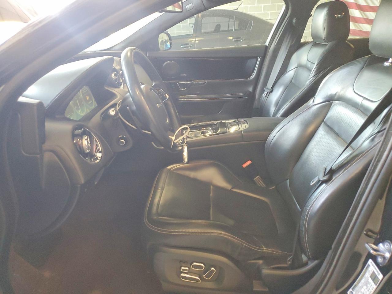 2015 Jaguar Xj Black vin: SAJWA1CZXF8V86757