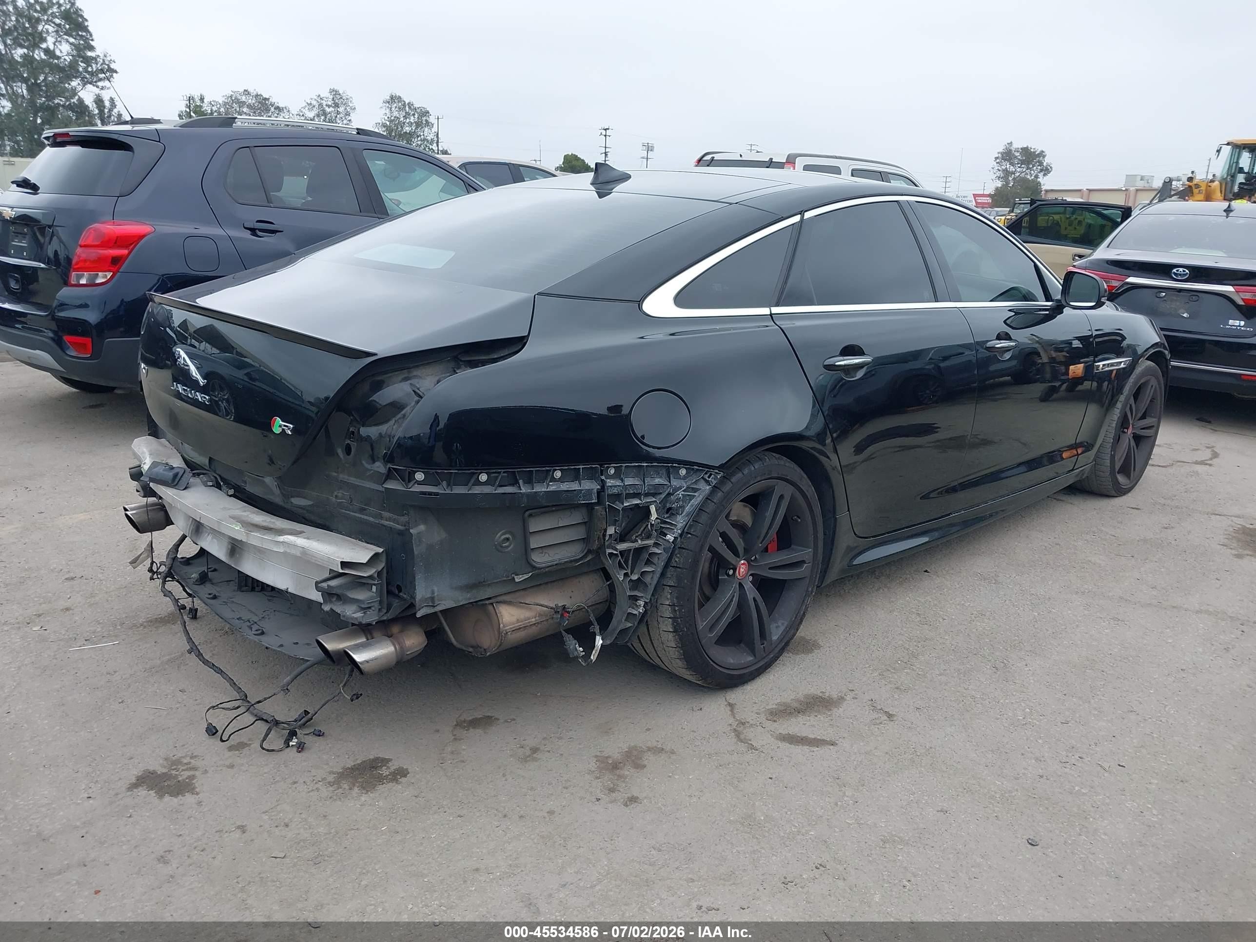 2014 Jaguar Xj Xjr Черный vin: SAJWA1EK2EMV63754
