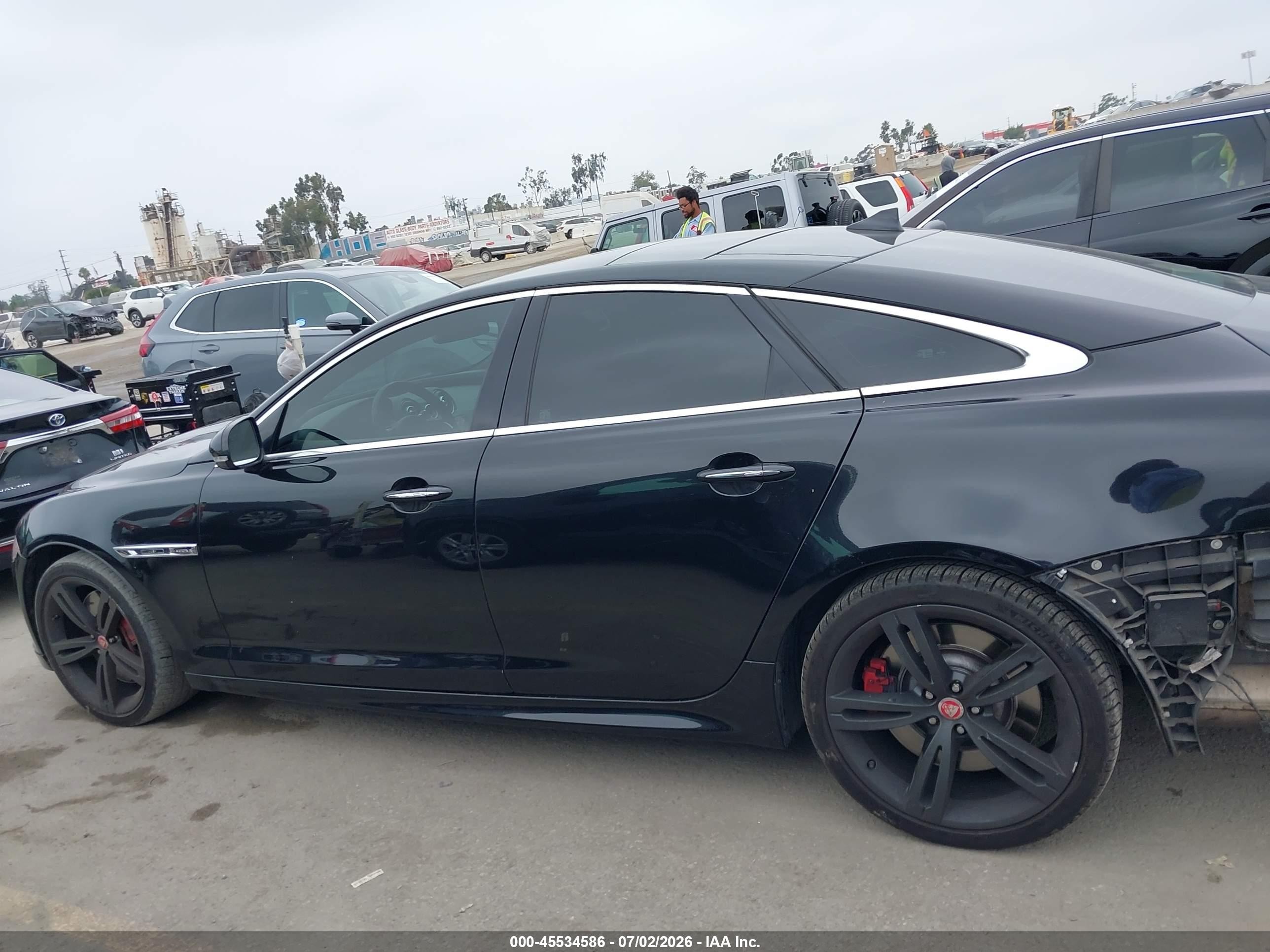 2014 Jaguar Xj Xjr Черный vin: SAJWA1EK2EMV63754