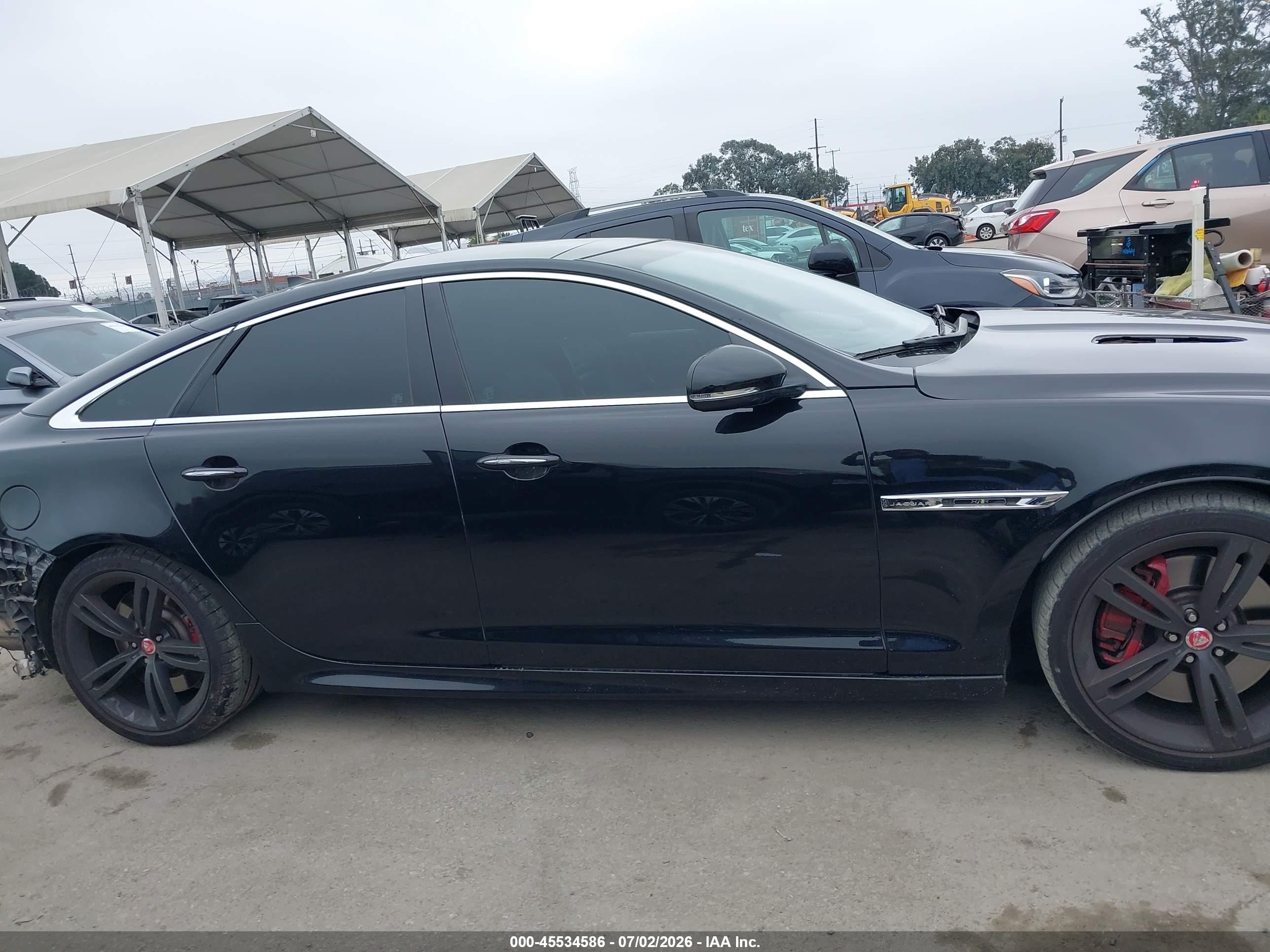 2014 Jaguar Xj Xjr Черный vin: SAJWA1EK2EMV63754