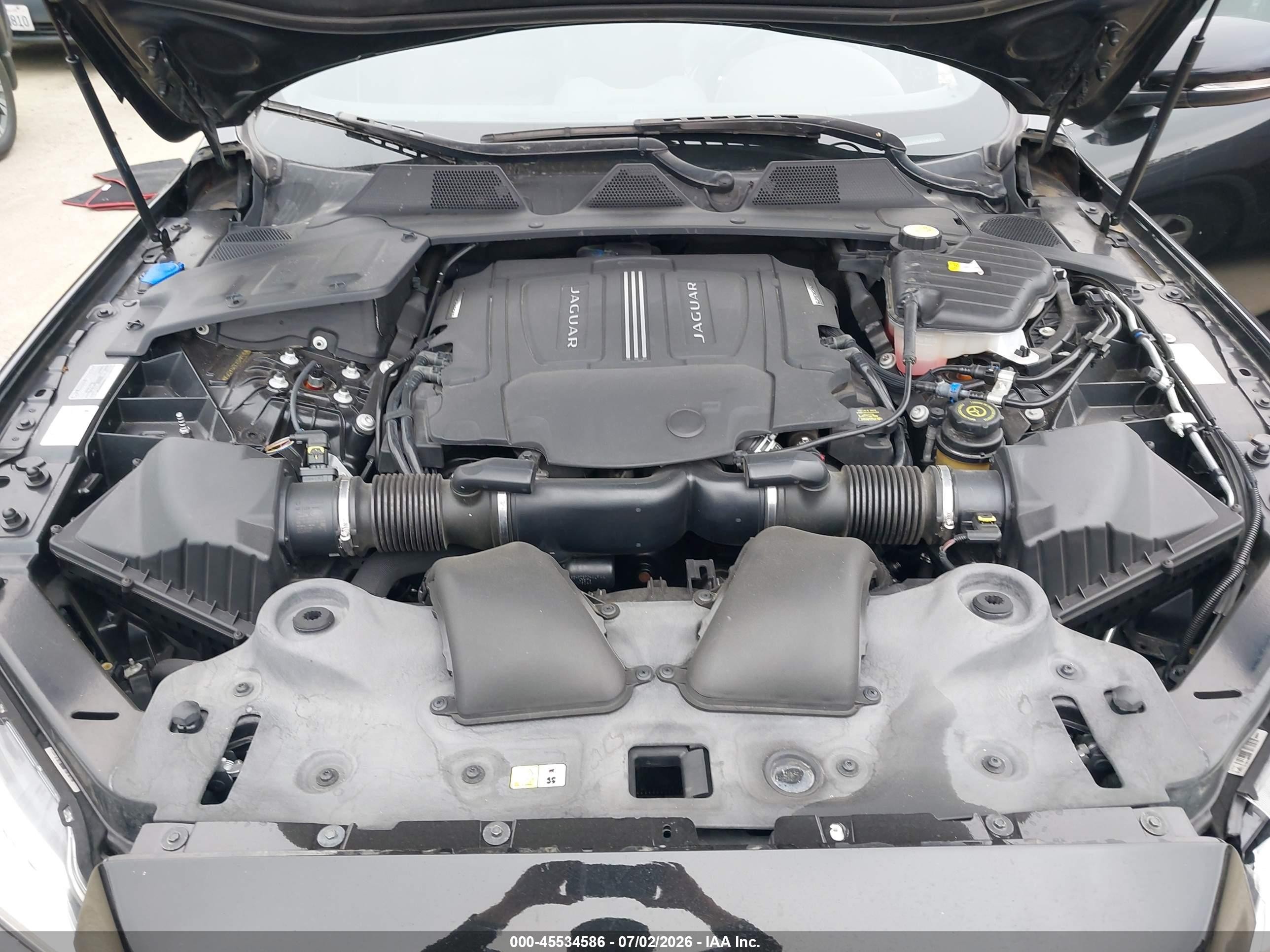 2014 Jaguar Xj Xjr Черный vin: SAJWA1EK2EMV63754