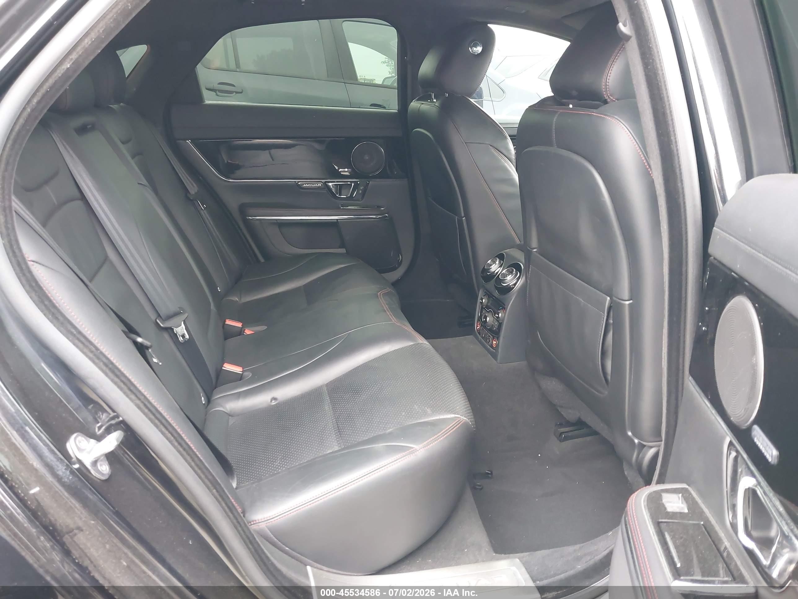 2014 Jaguar Xj Xjr Черный vin: SAJWA1EK2EMV63754