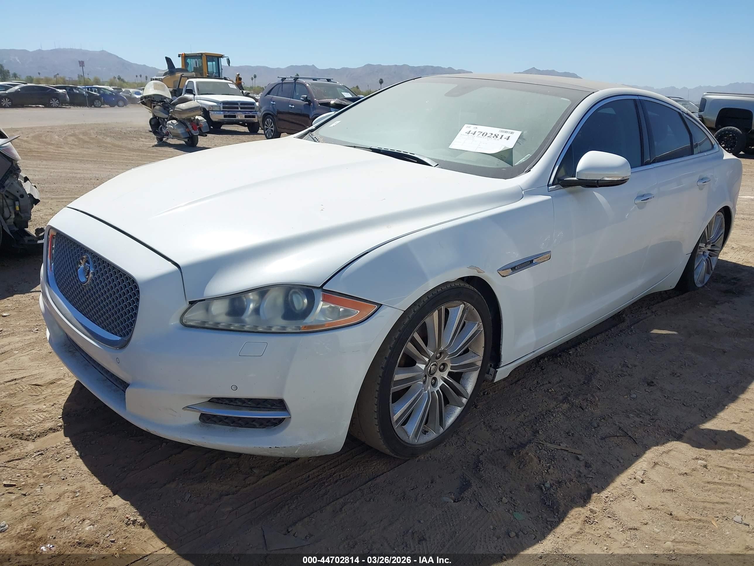 2012 Jaguar Xj Supercharged White vin: SAJWA1GE3CMV34249