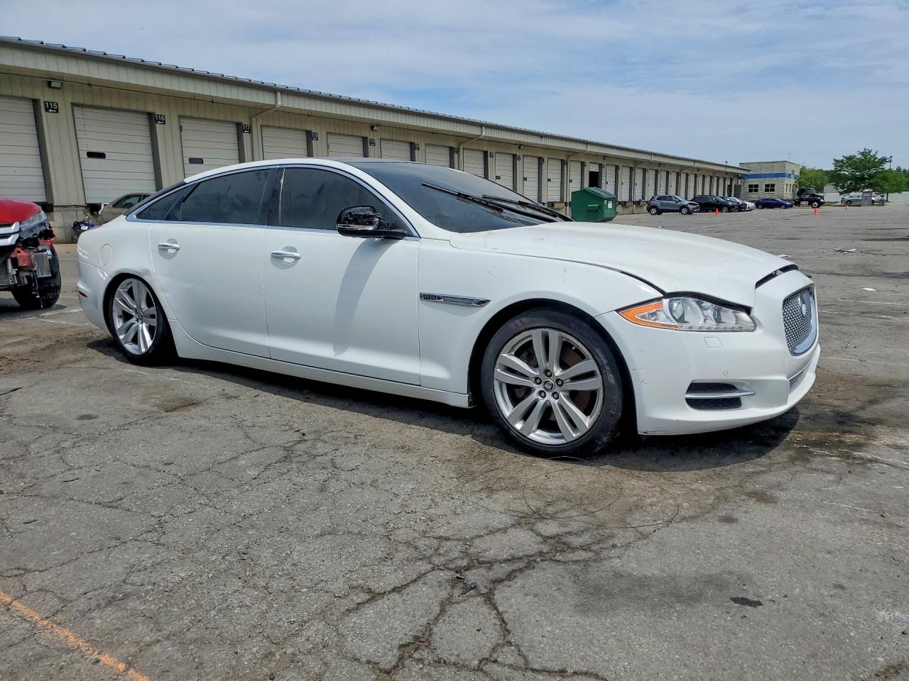 2013 Jaguar Xjl Portfolio White vin: SAJWA2G10DLV53383