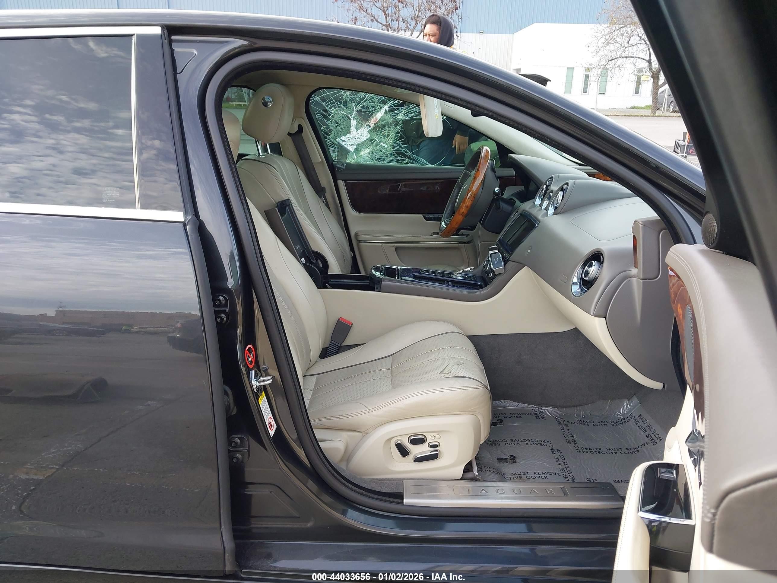 2012 Jaguar Xj Xjl Portfolio Black vin: SAJWA2GB0CLV29527