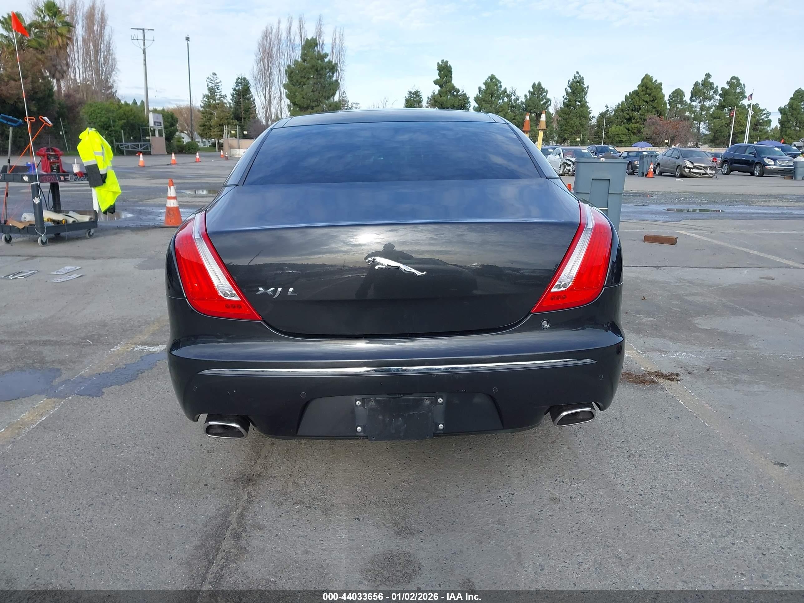 2012 Jaguar Xj Xjl Portfolio Black vin: SAJWA2GB0CLV29527