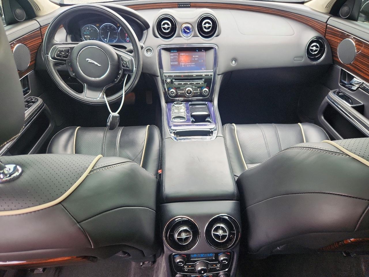 2011 Jaguar Xjl Black vin: SAJWA2GB1BLV09110