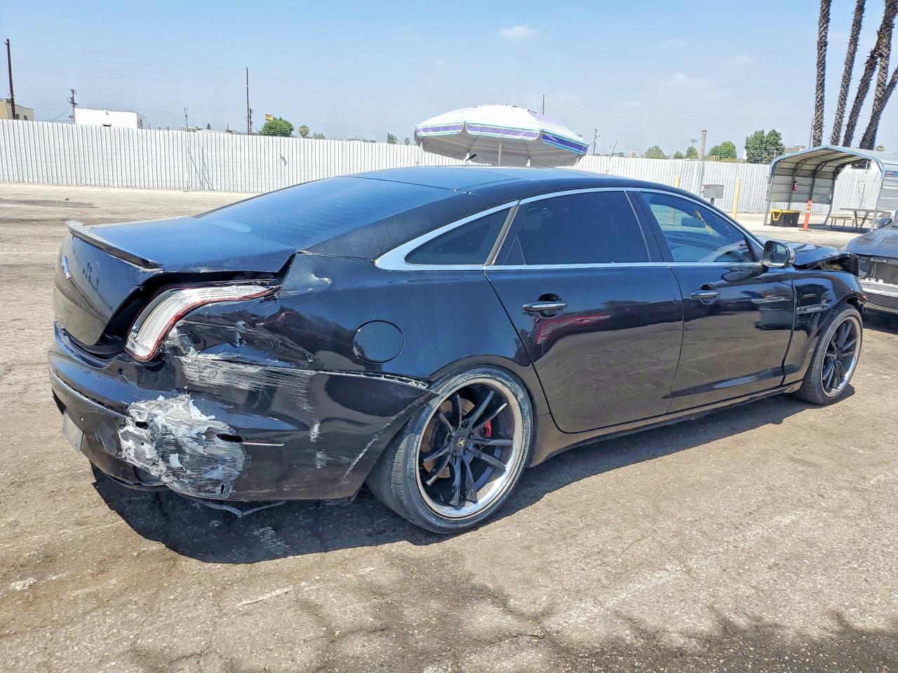 2011 Jaguar Xjl Черный vin: SAJWA2GB1BLV21337