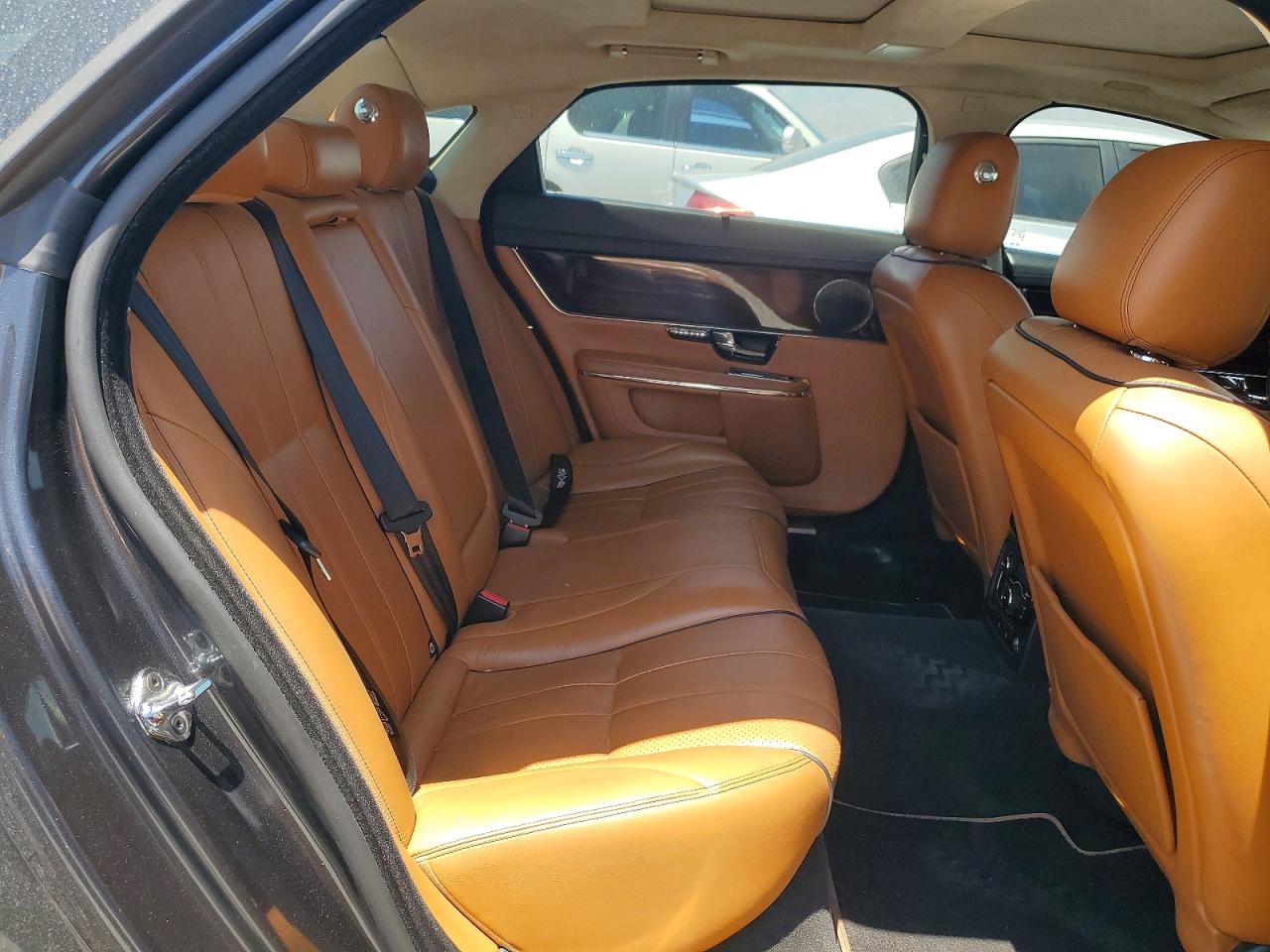 2012 Jaguar Xjl Black vin: SAJWA2GB1CLV36650