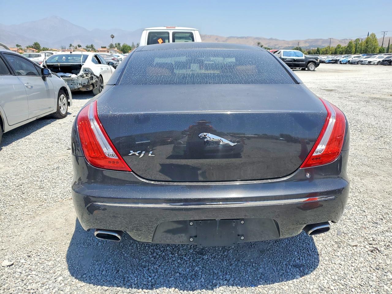 2012 Jaguar Xjl Black vin: SAJWA2GB1CLV36650