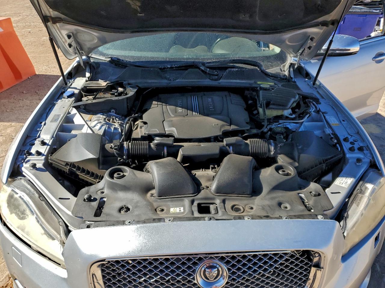 2012 Jaguar Xjl Silver vin: SAJWA2GB2CLV22837