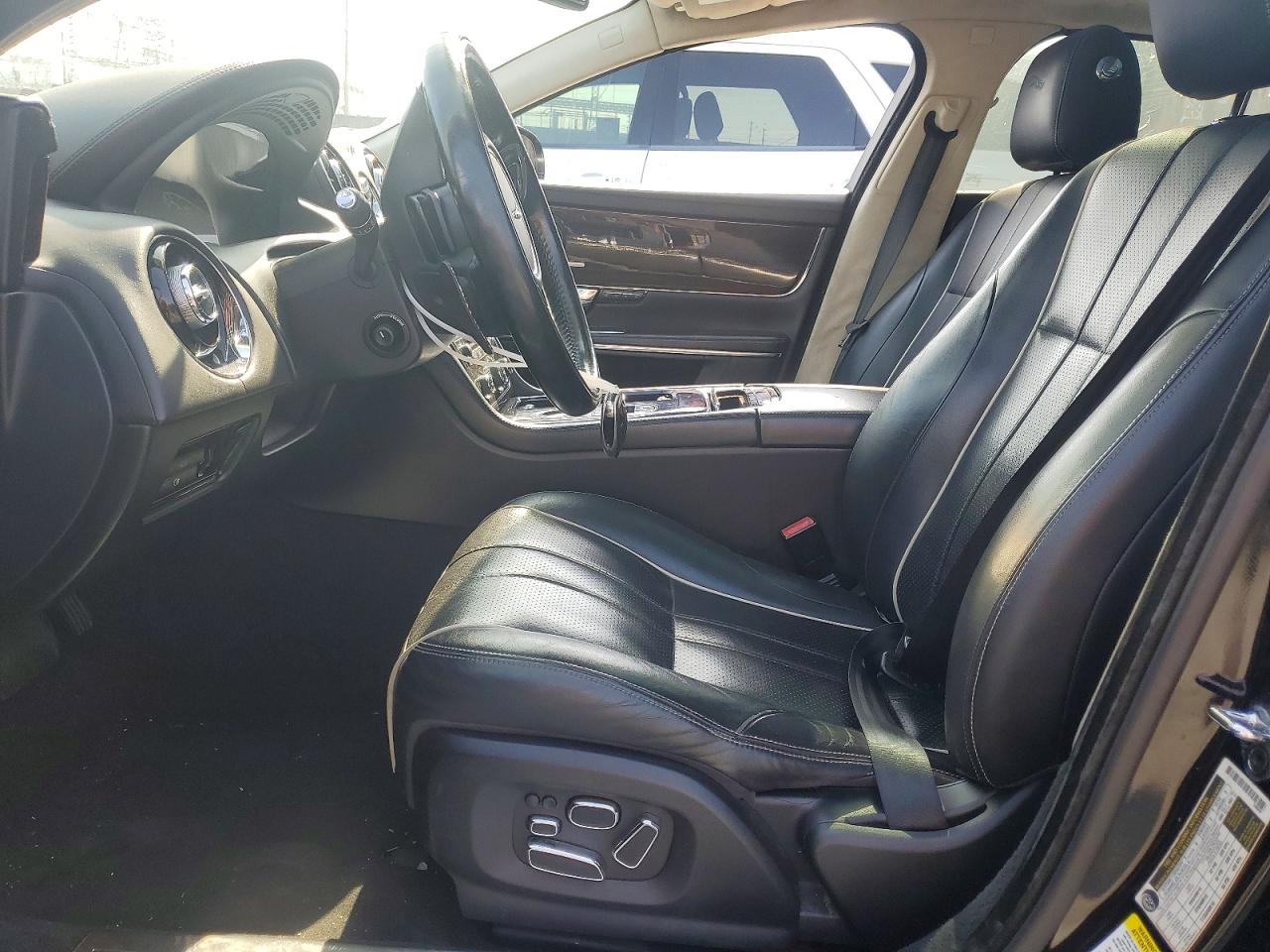 2012 Jaguar Xjl Black vin: SAJWA2GB2CLV25446